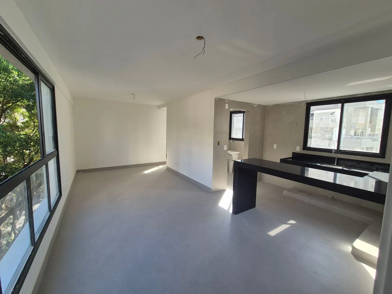 Apartamento Novo 03 Quartos 02 Semisuíte 02 vagas livres