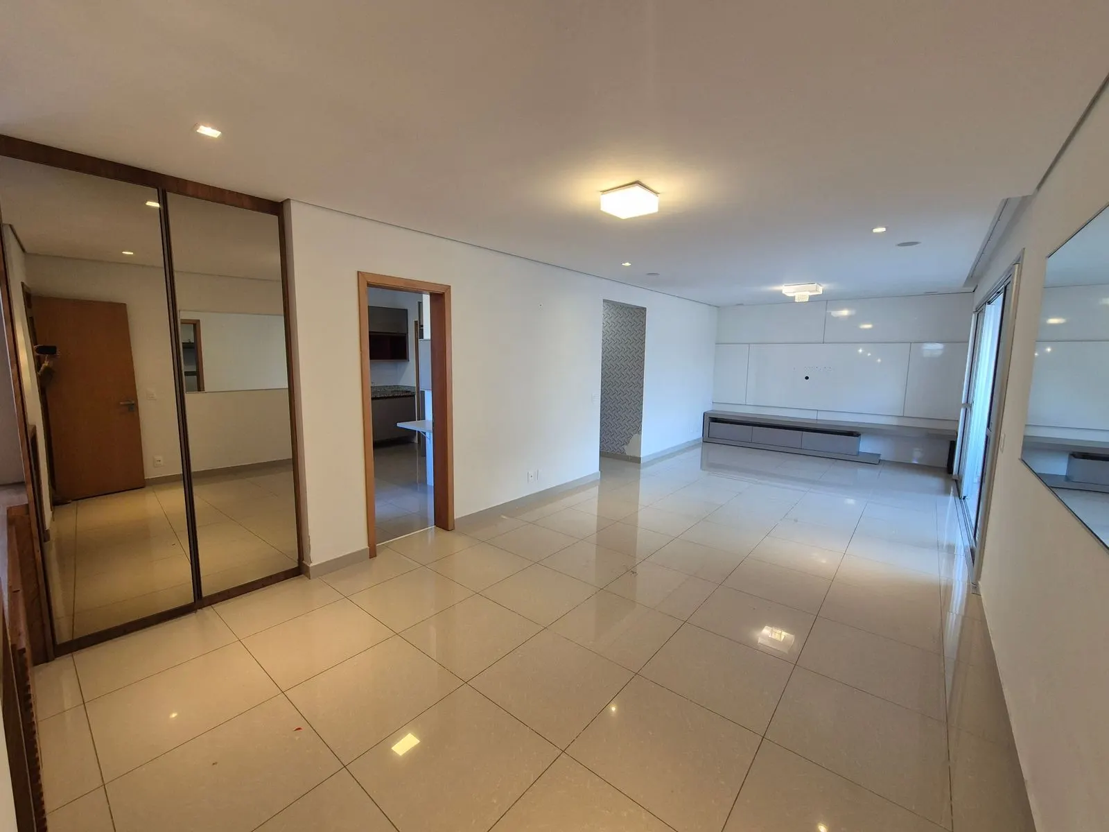 Apartamento Ed. Cennario 3 Quartos andar alto 2 Vagas miniatura 3