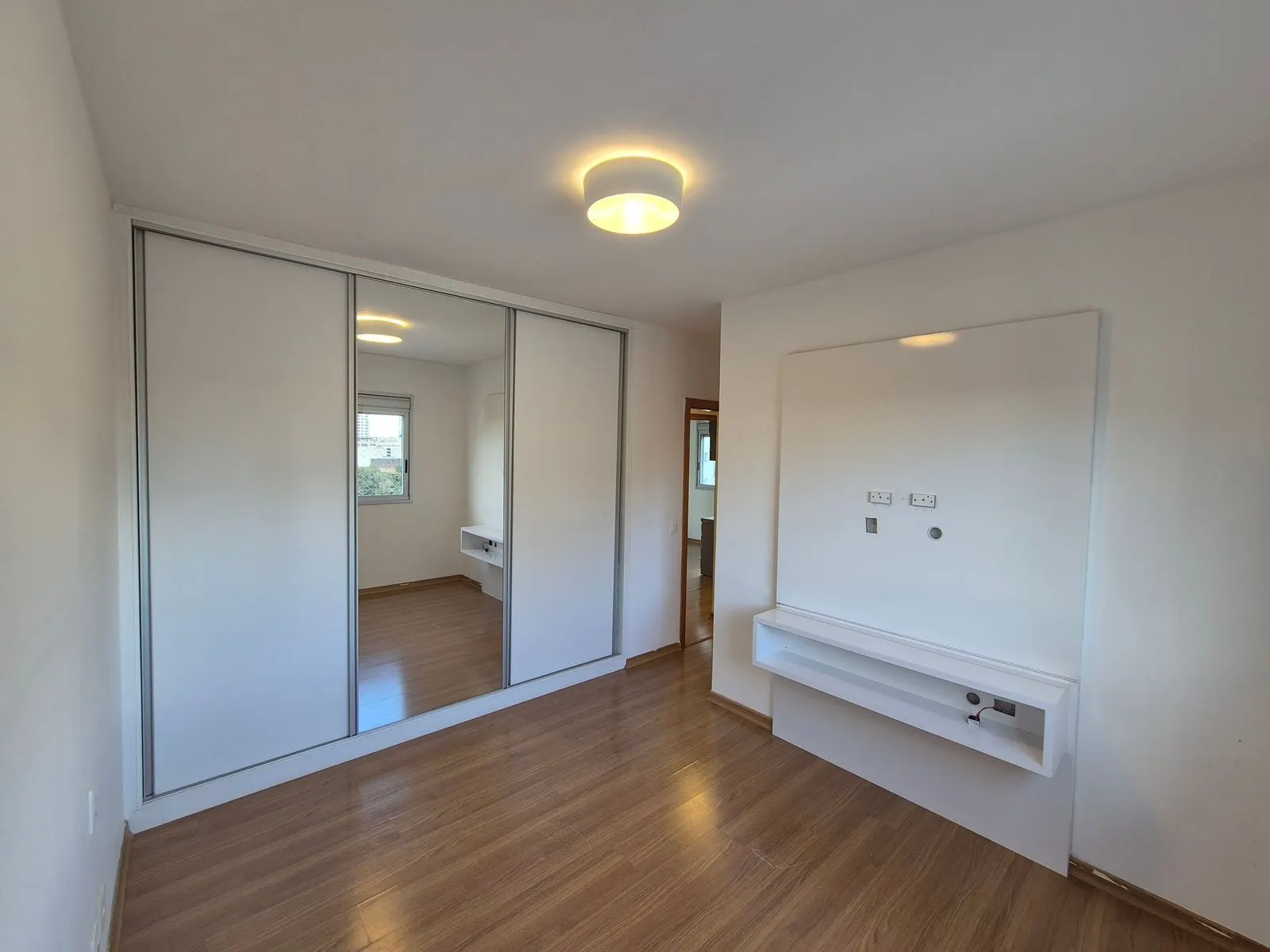 Apartamento Ed. Cennario 3 Quartos andar alto 2 Vagas miniatura 11