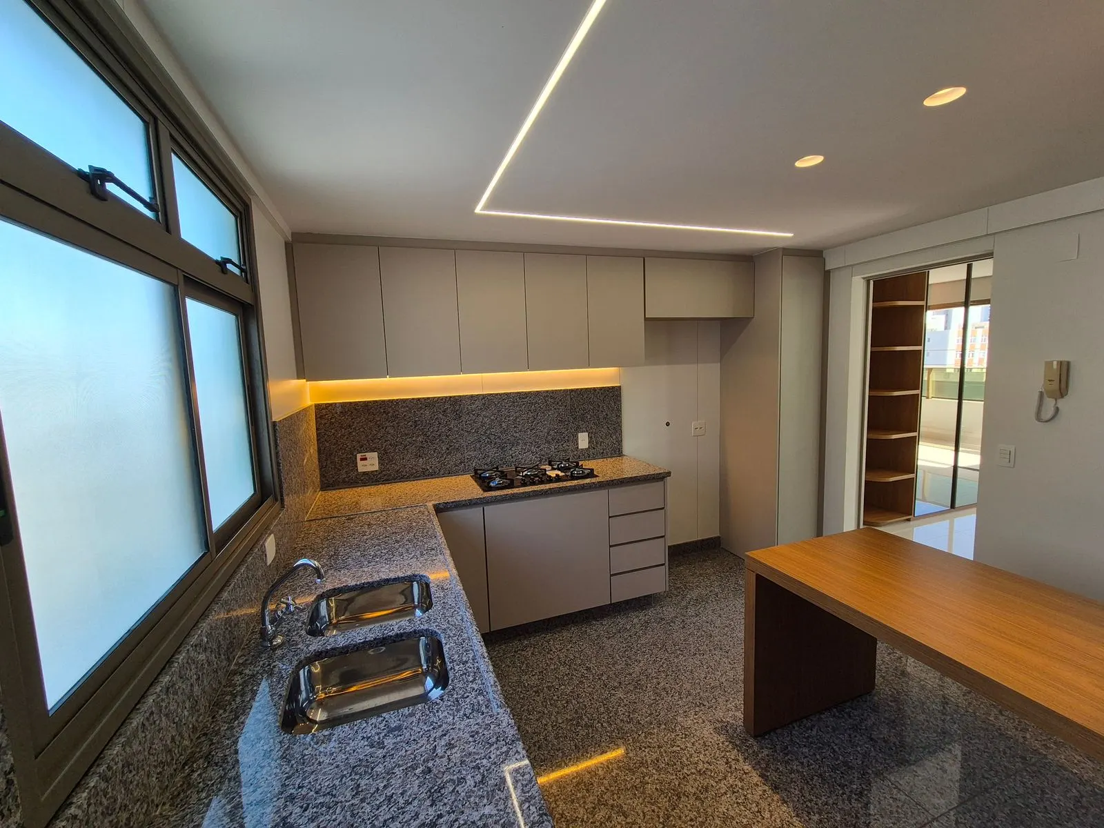 Localização excelente Apartamento Novo Varanda Gourmet 4 Quartos 3 Vagas livres miniatura 11