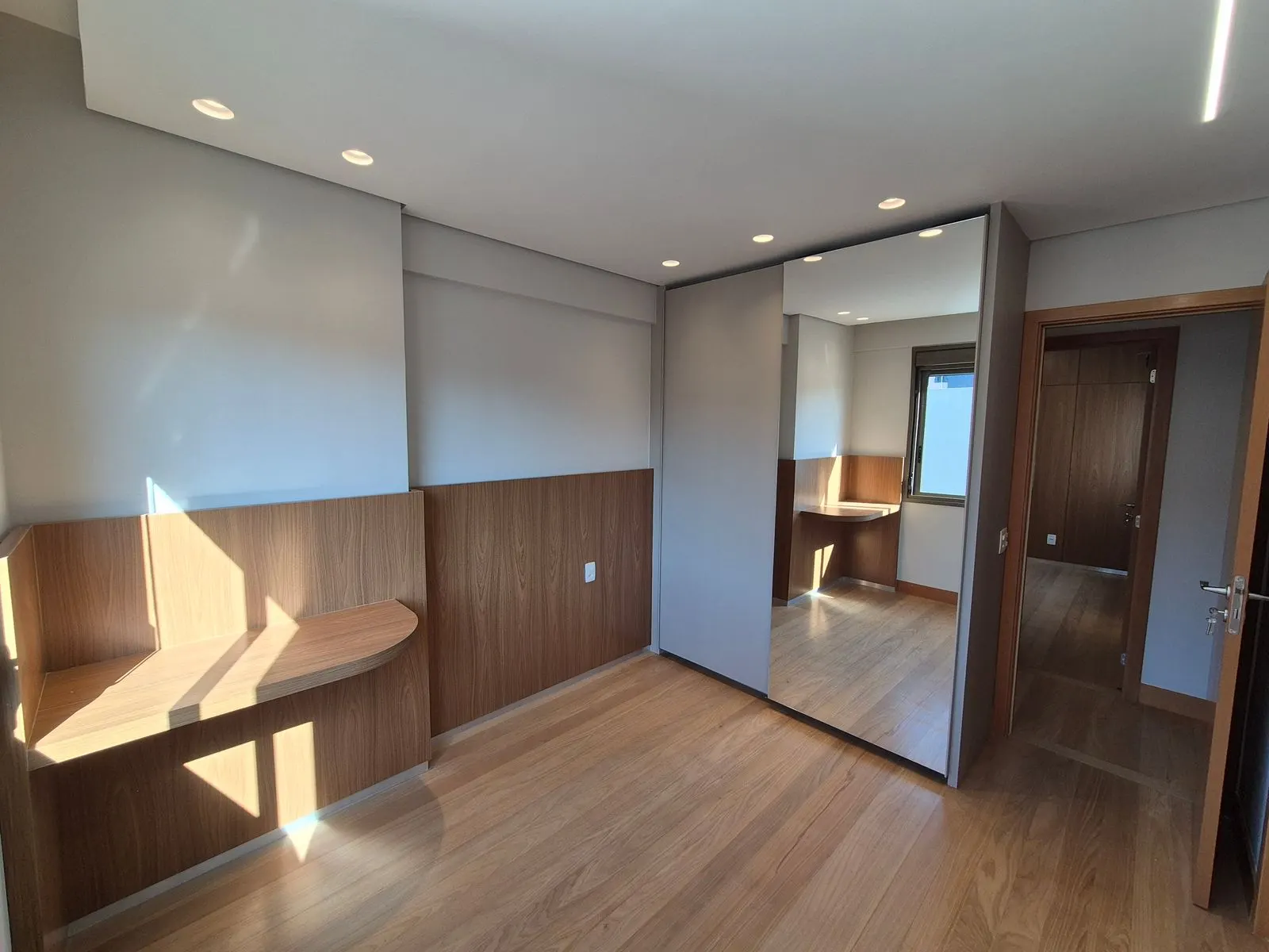 Localização excelente Apartamento Novo Varanda Gourmet 4 Quartos 3 Vagas livres miniatura 12
