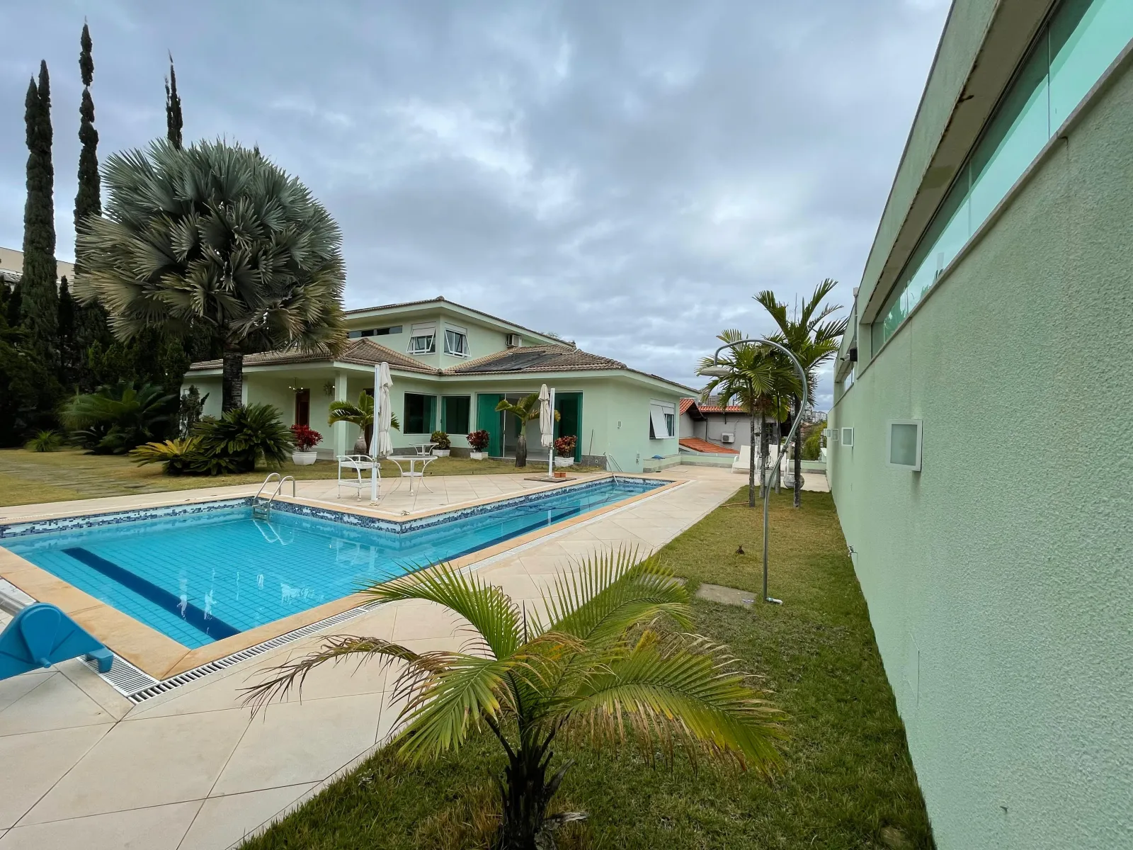 Propriedade para venda - Belvedere - 900m2 - paisagismo e gramado- 5 quartos - 3 suítes - segura - ponto nobre, foto 6