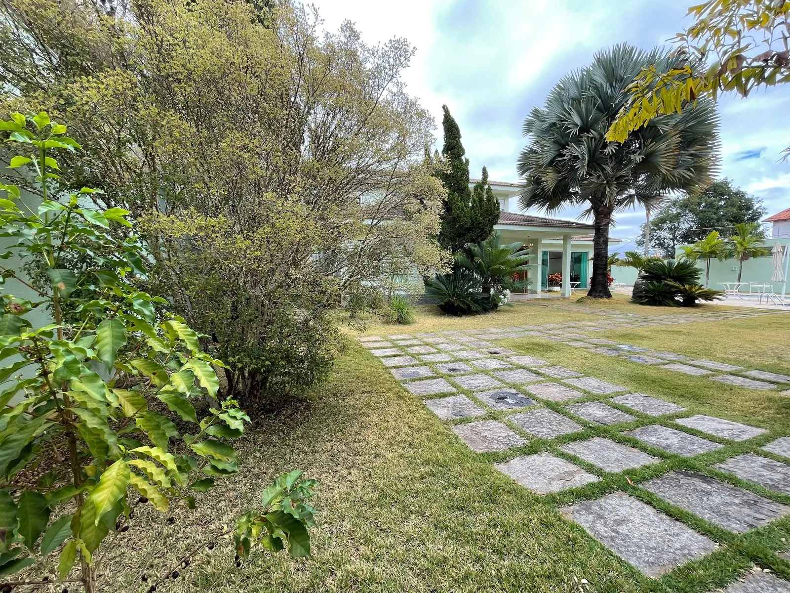 Propriedade para venda - Belvedere - 900m2 - paisagismo e gramado- 5 quartos - 3 suítes - segura - ponto nobre, foto 3