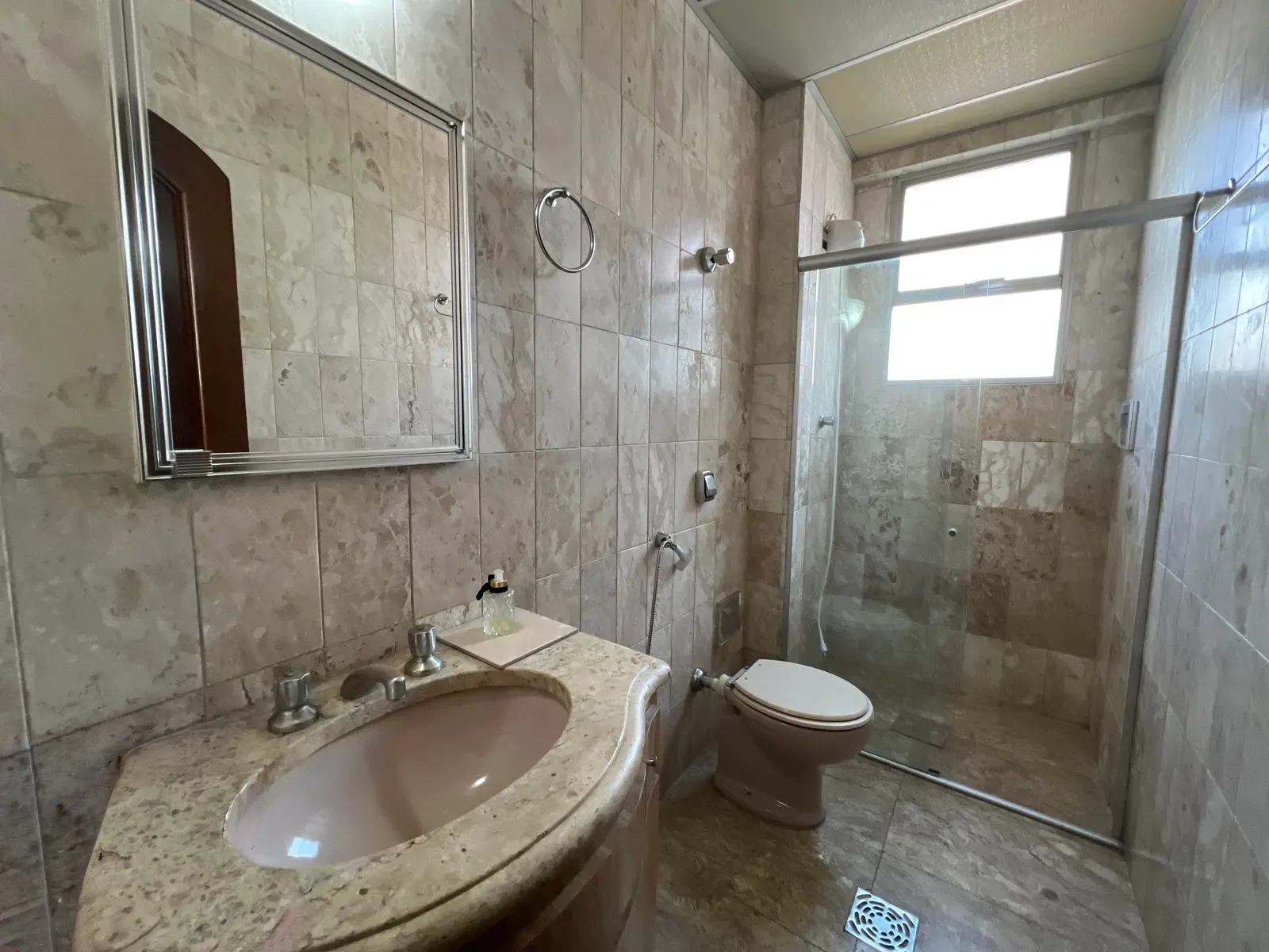 Melhor 2 quartos c/ dce e 1 vaga livre - Lourdes - lazer e portaria fisica 24hrs, foto 9