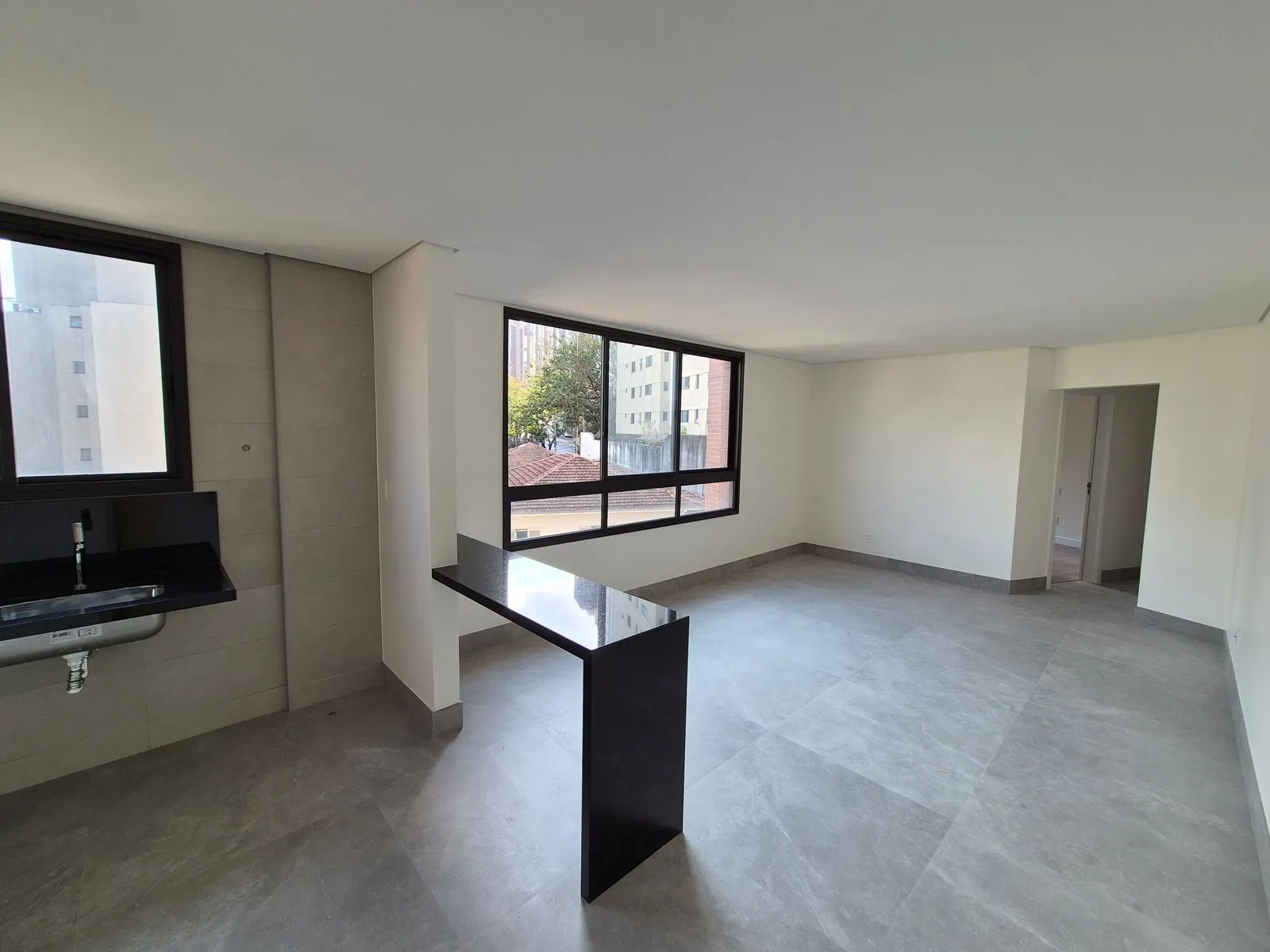 Apartamento Novo no Bairro de Lourdes para Investir ou Morar miniatura 3