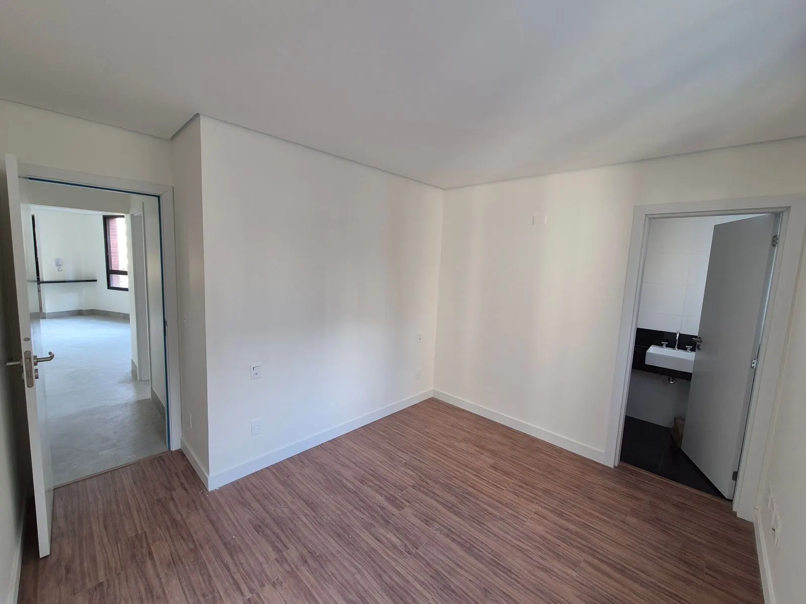 Apartamento Novo no Bairro de Lourdes para Investir ou Morar miniatura 14