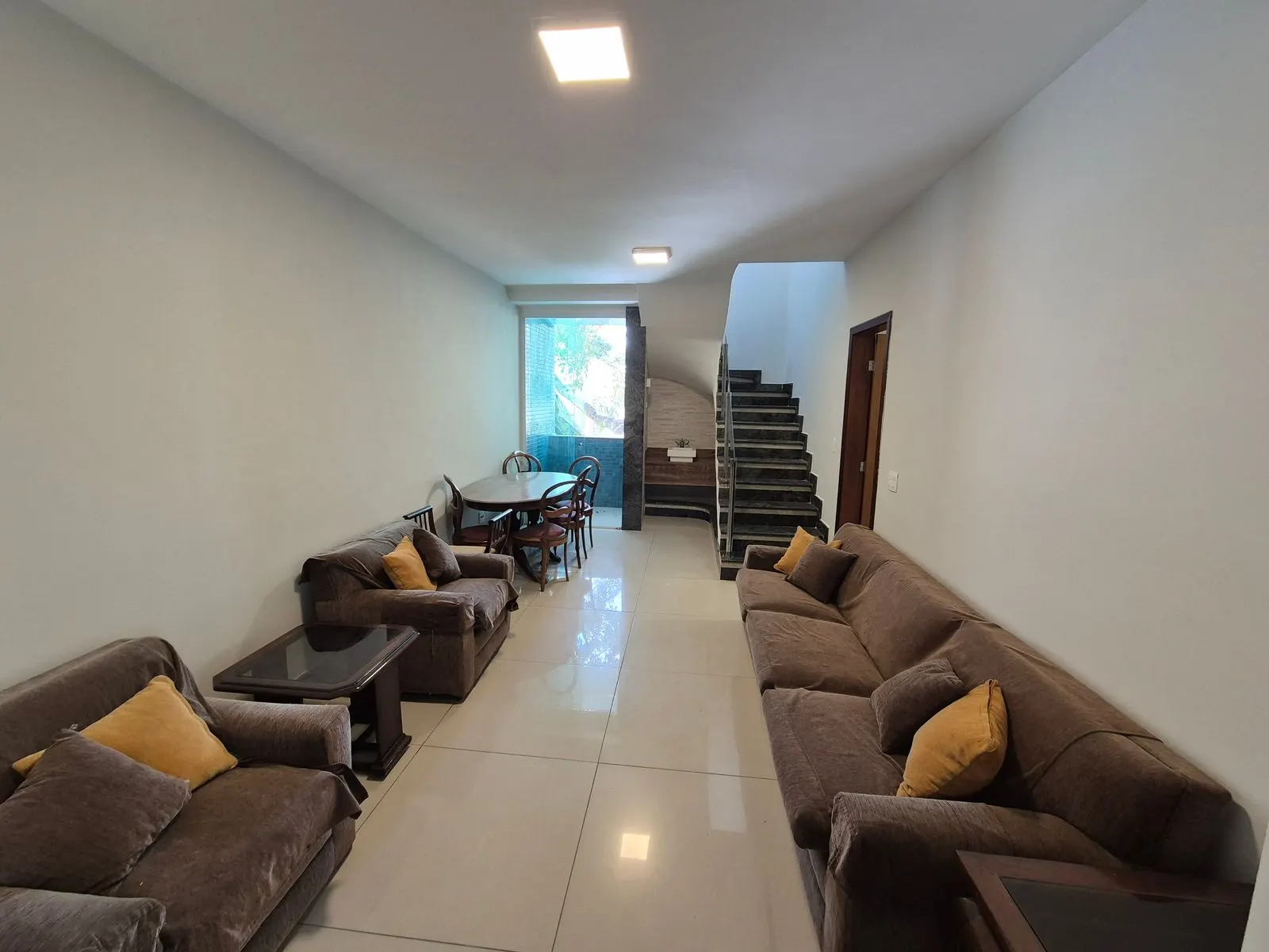 Cobertura localização nobre 200 Metros 4 Quartos
