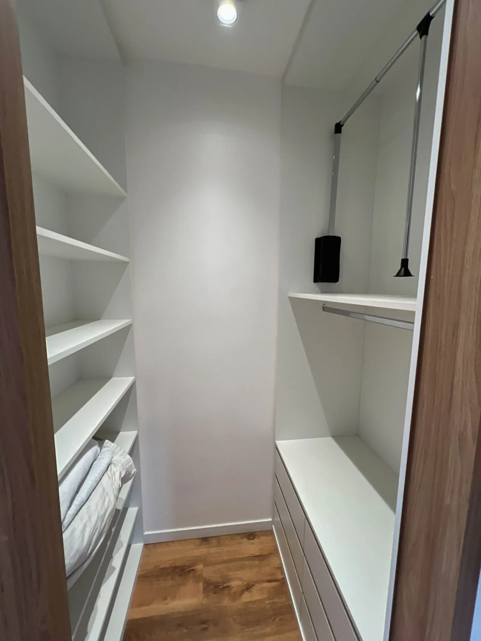 Sion - ponto espetacular (Col. Santa Dorotéia) Lindíssimo 2 quartos - 2 suítes - Closet - 2 vagas paralelas - lazer - Padrão Capanema miniatura 44