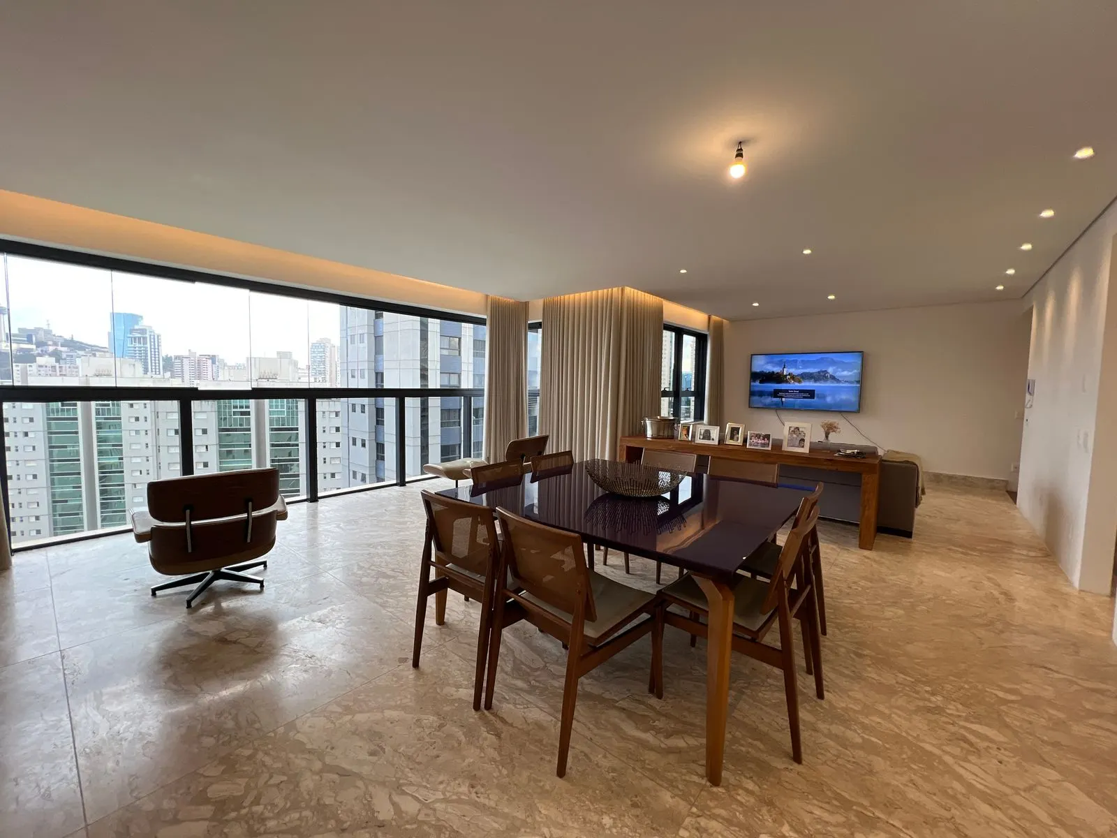 Apartamento à venda, 4 quartos, 2 suítes, 3 vagas, Vila da Serra - Nova Lima/MG