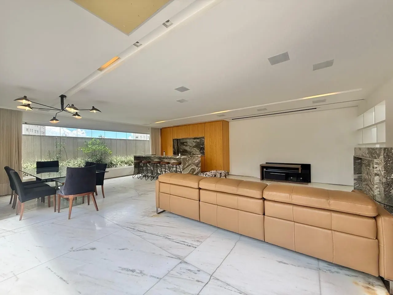 Alto Luxo no Vila da Serra - Área Privativa de 310m² - 4 suítes - adega - automação - 3 vagas e lazer especial miniatura 6