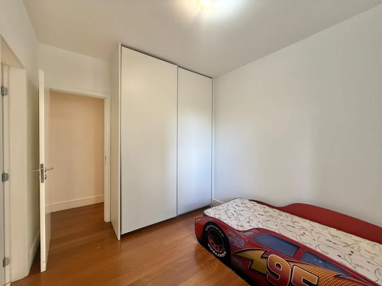 Alto Luxo no Vila da Serra - Área Privativa de 310m² - 4 suítes - adega - automação - 3 vagas e lazer especial miniatura 18