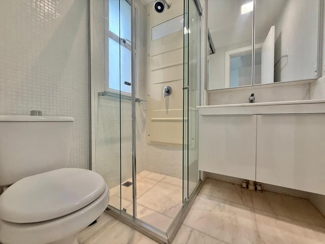 Alto Luxo no Vila da Serra - Área Privativa de 310m² - 4 suítes - adega - automação - 3 vagas e lazer especial miniatura 12