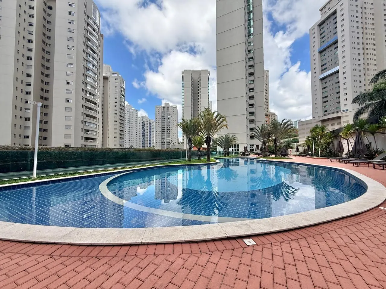 Alto Luxo no Vila da Serra - Área Privativa de 310m² - 4 suítes - adega - automação - 3 vagas e lazer especial miniatura 36