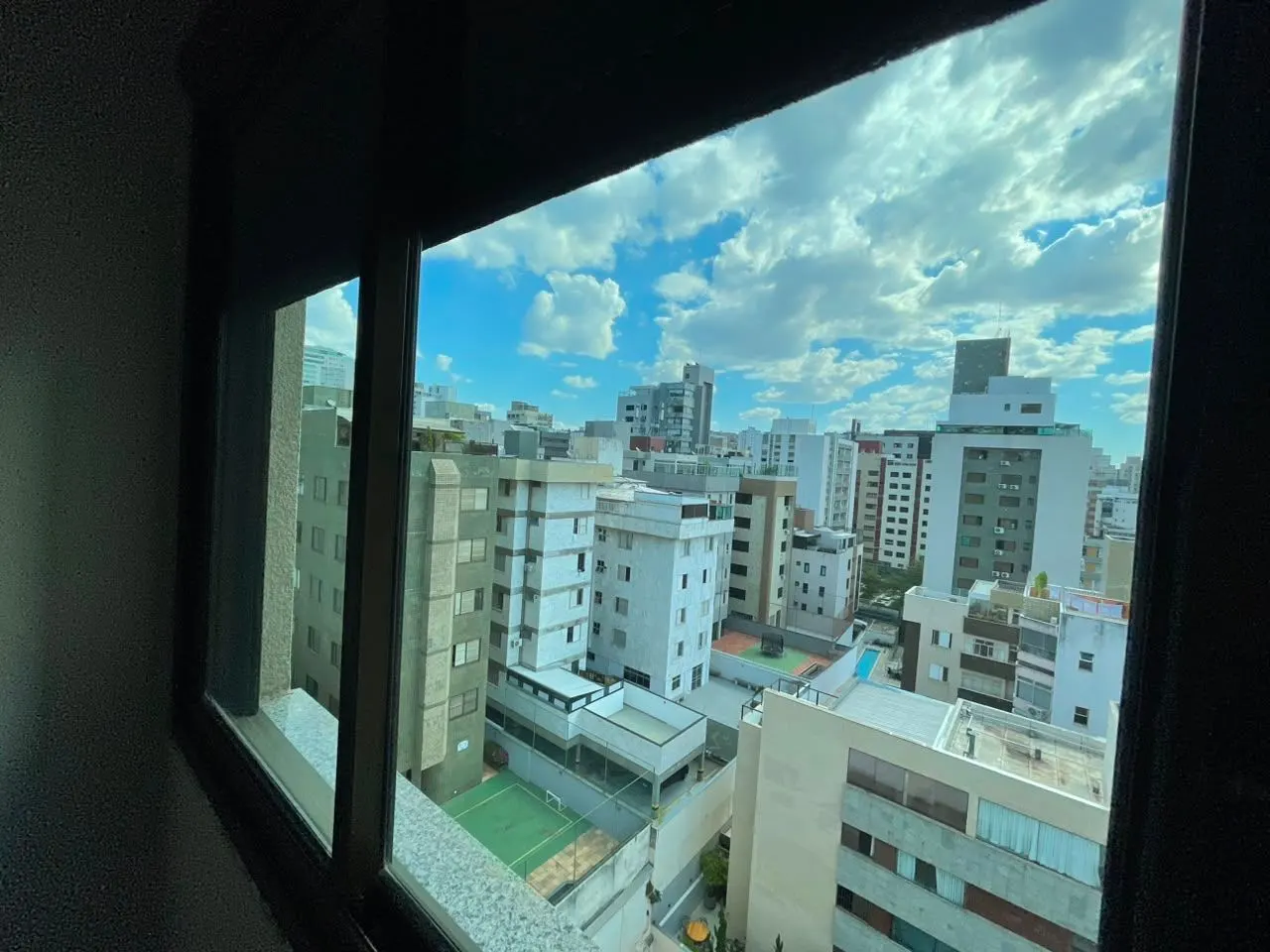 Cobertura Duplex nova  - ponto espetacular SION - Prédio excelente - elevador até 2o piso - 3 quartos - vagas paralelas - Vista maravilhosa miniatura 36