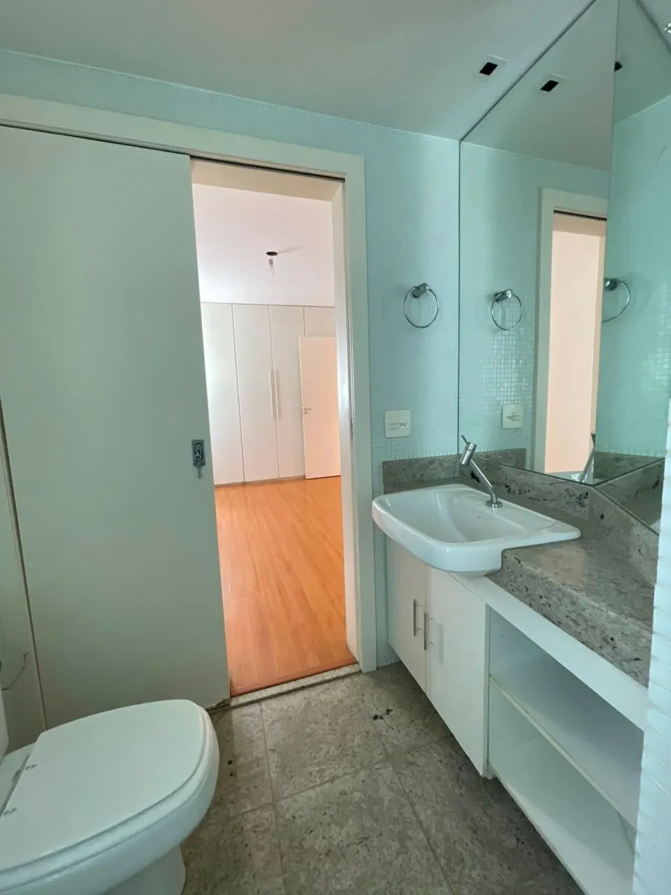 SAVASSI - Ponto nobre - Lindo apartamento  decorado 3 quartos c/ suíte - Lavabo - 2 vagas livres - lazer - prédio imponente miniatura 40