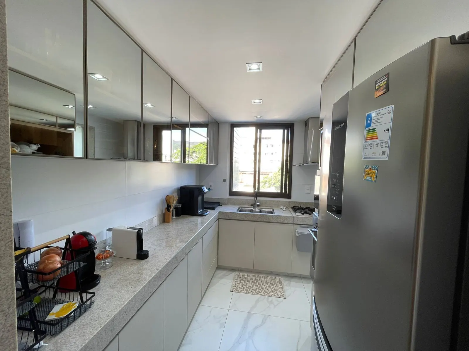 São Pedro/ Sto Antônio - Lindo e decorado 3 quartos c/ suite, closet, semi suite, decorado e montado - vista permanente - lazer - prédio novo - rua plana, foto 26