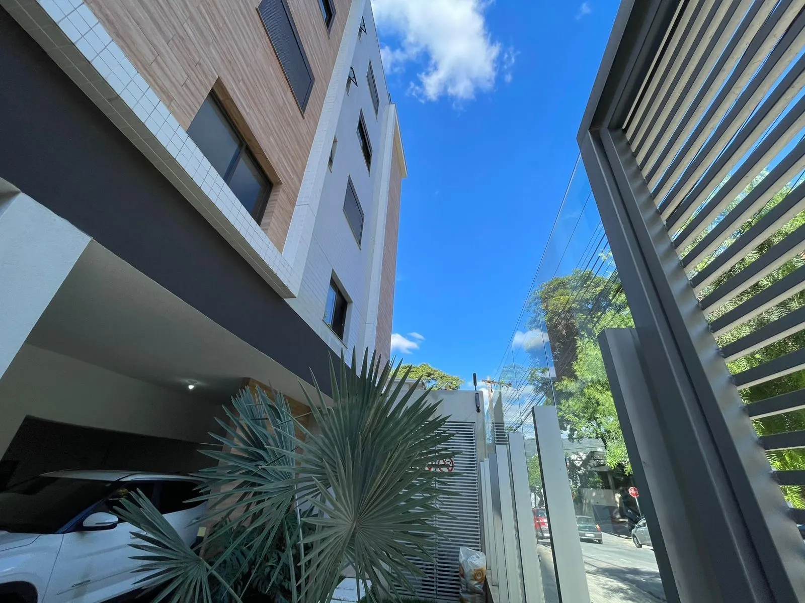 São Pedro/ Sto Antônio - Lindo e decorado 3 quartos c/ suite, closet, semi suite, decorado e montado - vista permanente - lazer - prédio novo - rua plana, foto 50