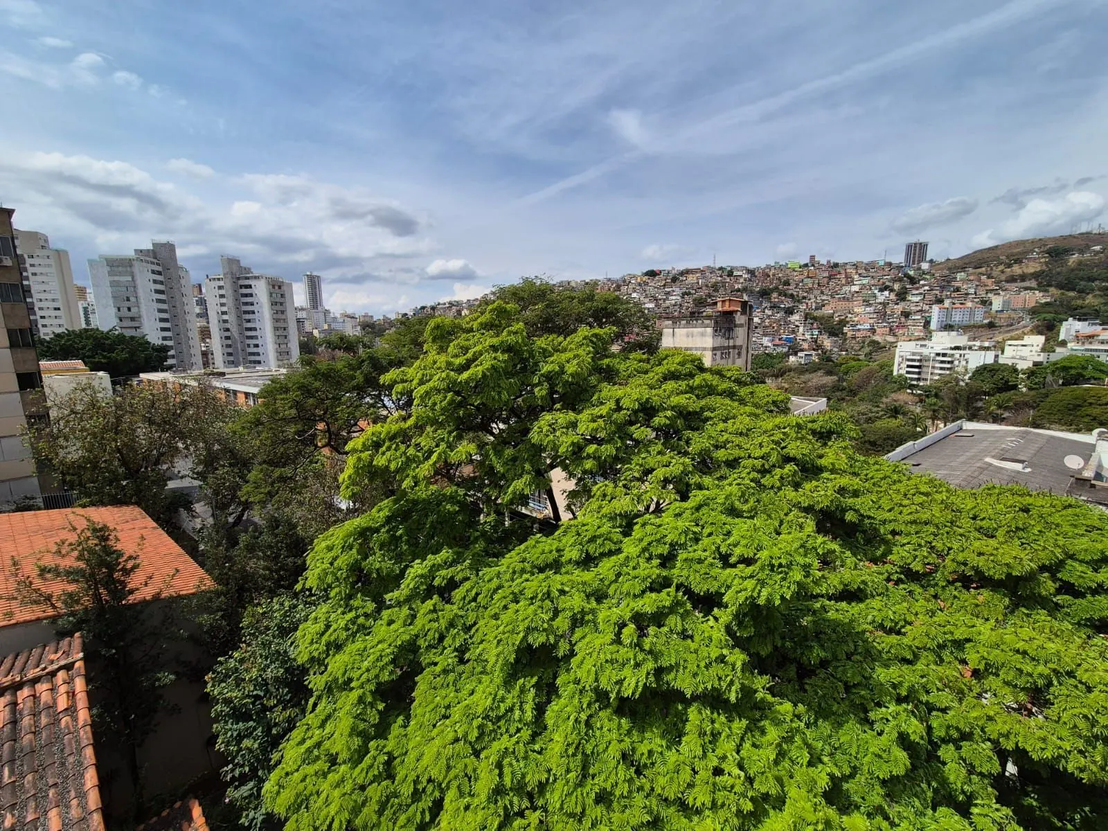excelente custo benefício no bairro Vila Pris. Localização ótima, 3 quartos, 2 vagas, amplo com 92m2 e dce, foto 9