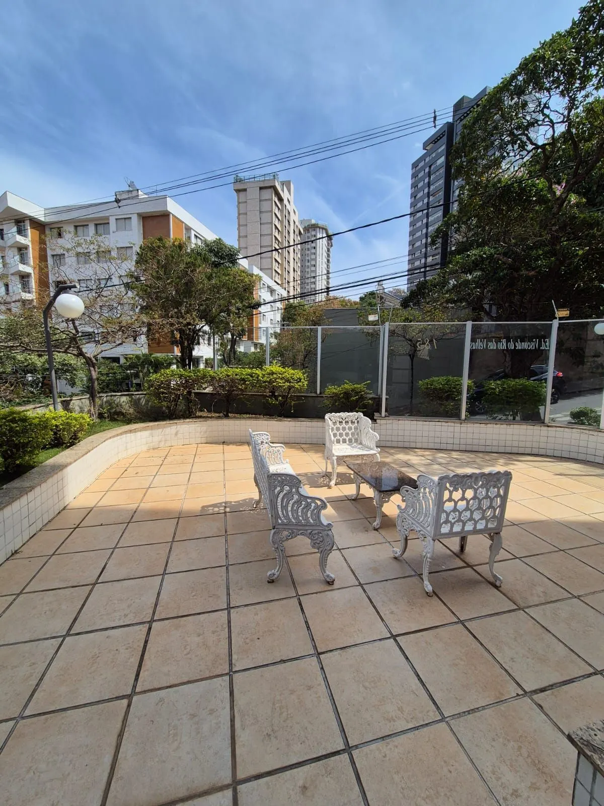 excelente custo benefício no bairro Vila Pris. Localização ótima, 3 quartos, 2 vagas, amplo com 92m2 e dce, foto 22