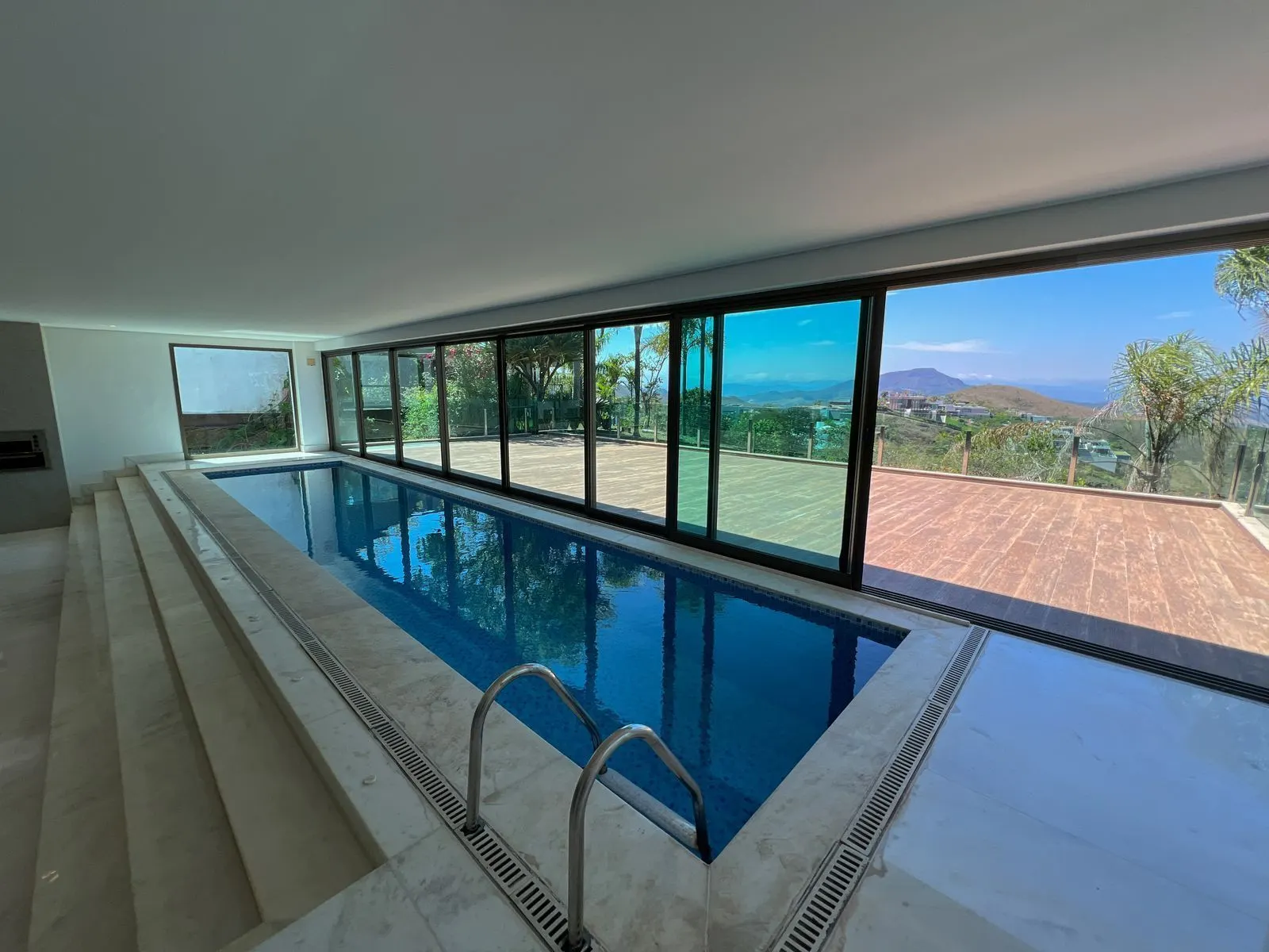 Casa Lindíssima - 5 suítes - elevador - 736m2 construídos | R$ 13.400.000,00 - Vale dos Cristais - Nova Lima - Condomínio Nascentes, foto 16