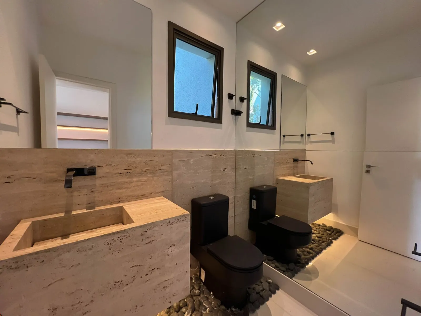 Casa Lindíssima - 5 suítes - elevador - 736m2 construídos | R$ 13.400.000,00 - Vale dos Cristais - Nova Lima - Condomínio Nascentes, foto 23