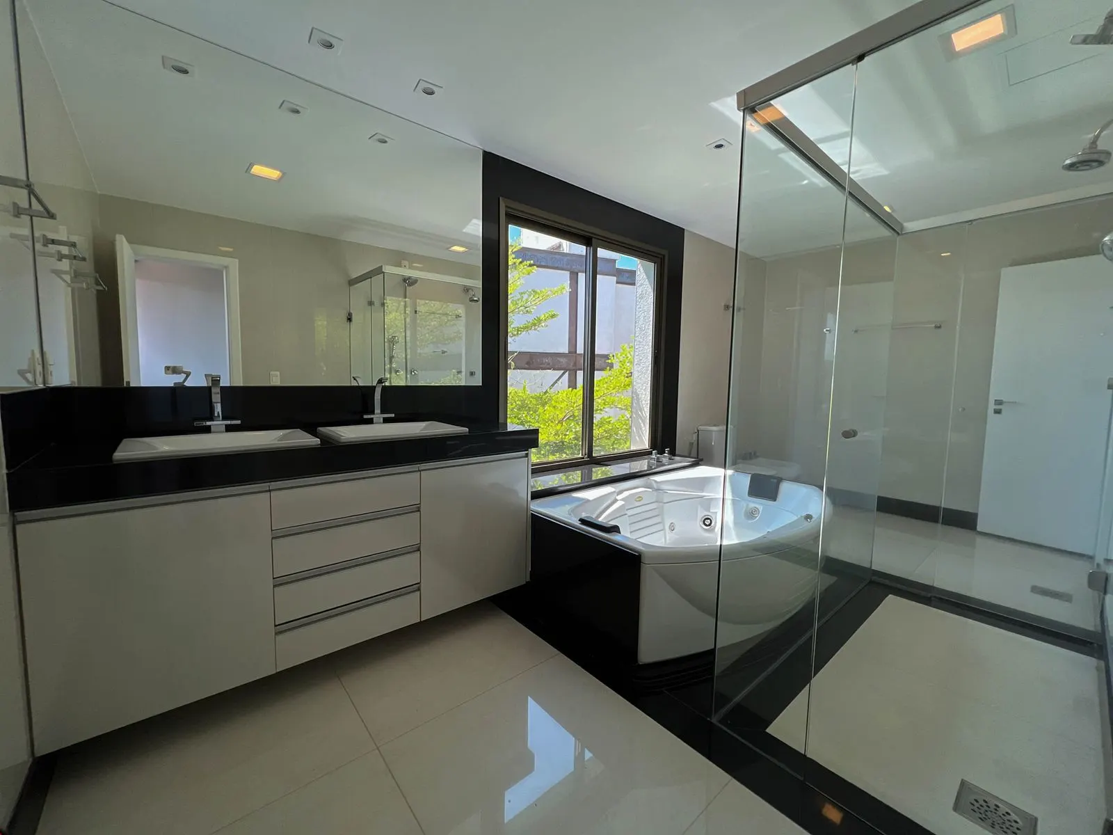 Casa Lindíssima - 5 suítes - elevador - 736m2 construídos | R$ 13.400.000,00 - Vale dos Cristais - Nova Lima - Condomínio Nascentes, foto 31