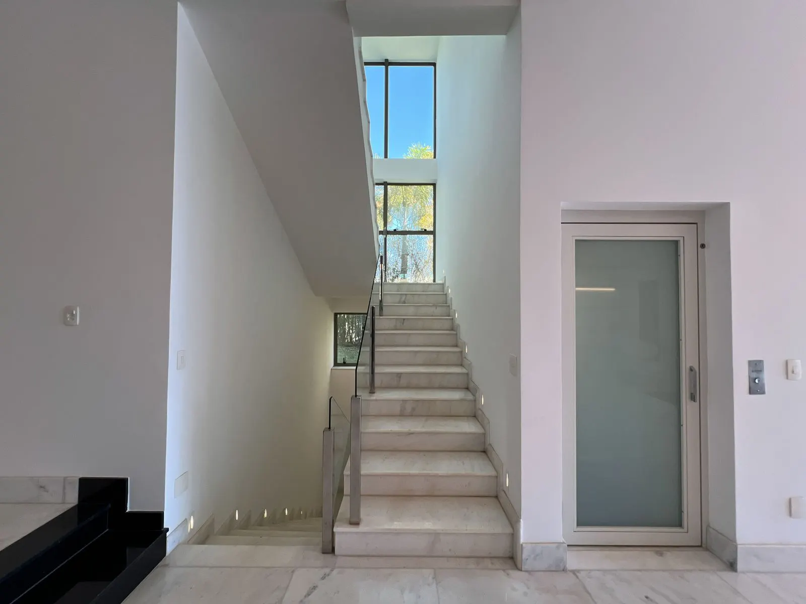 Casa Lindíssima - 5 suítes - elevador - 736m2 construídos | R$ 13.400.000,00 - Vale dos Cristais - Nova Lima - Condomínio Nascentes, foto 48