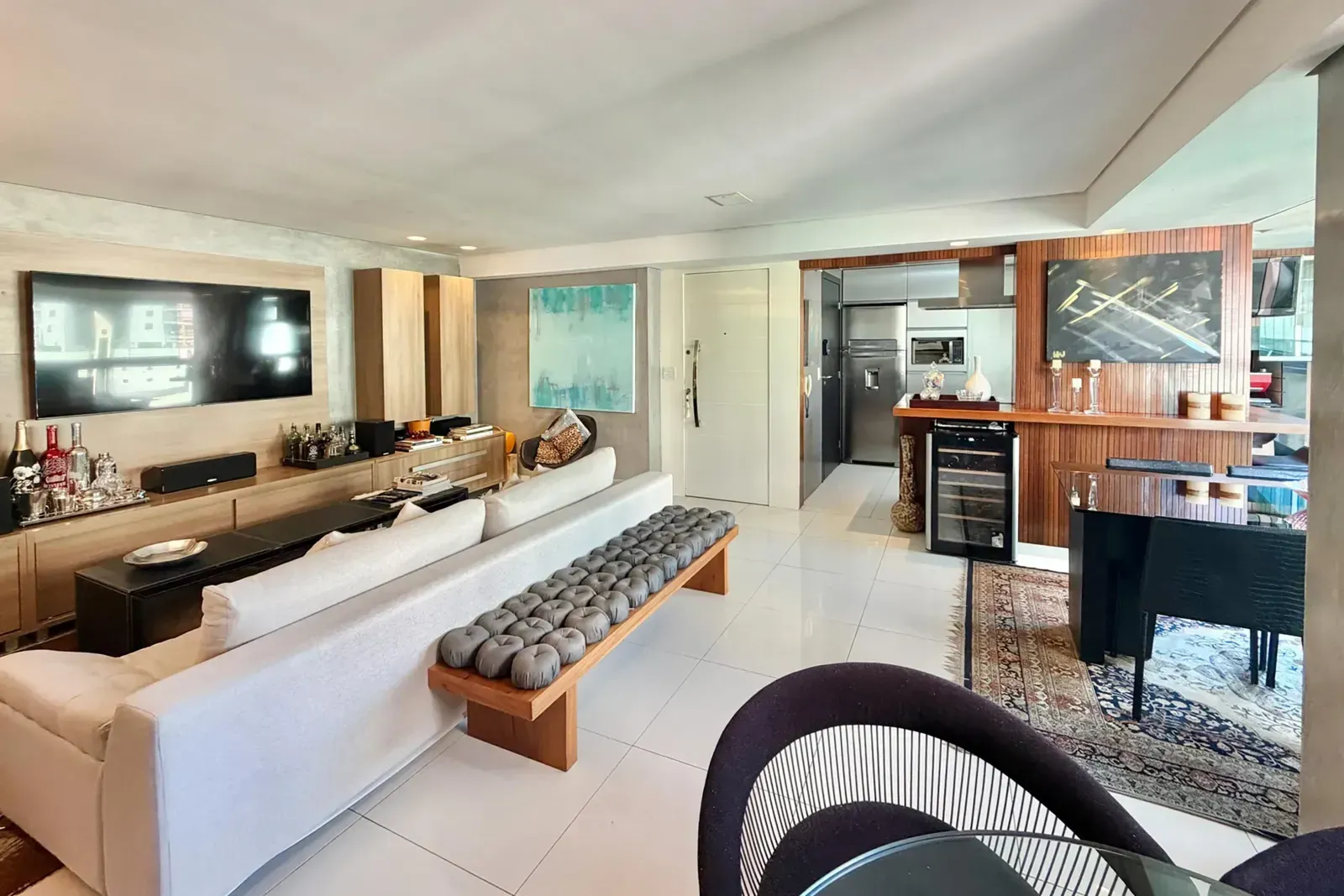Lindissimo Apartamento de 100m², 4quartos transfomados em 2 c/ 3 vagas e lazer - Sion - vista permanente