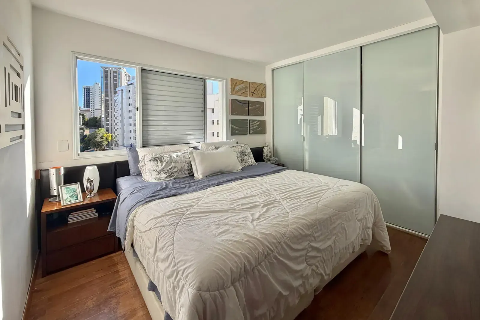 Lindissimo Apartamento de 100m², 4quartos transfomados em 2 c/ 3 vagas e lazer - Sion - vista permanente, foto 15