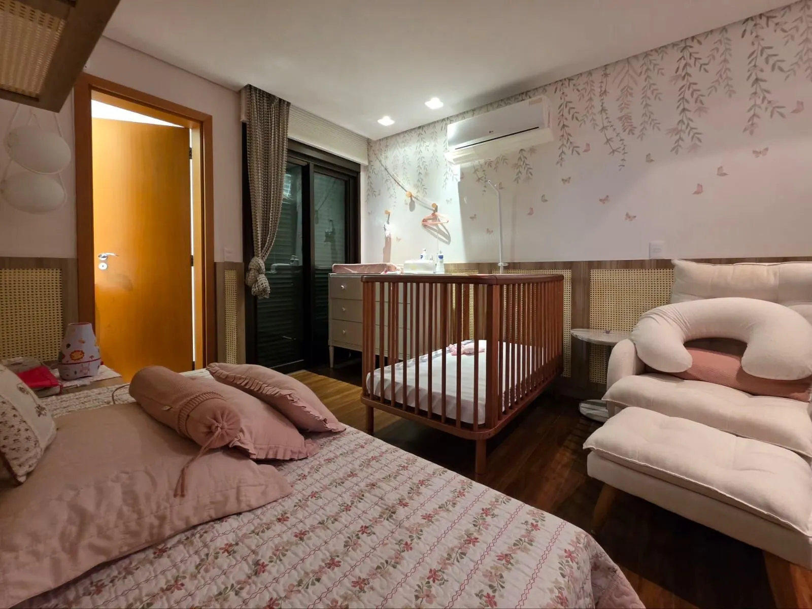 Sion, Lindíssima área privativa, alto padrão, 4 quartos, 3 suítes, 4 vagas, 282m2, lazer, próximo Col. Santa Dorotéia, foto 18