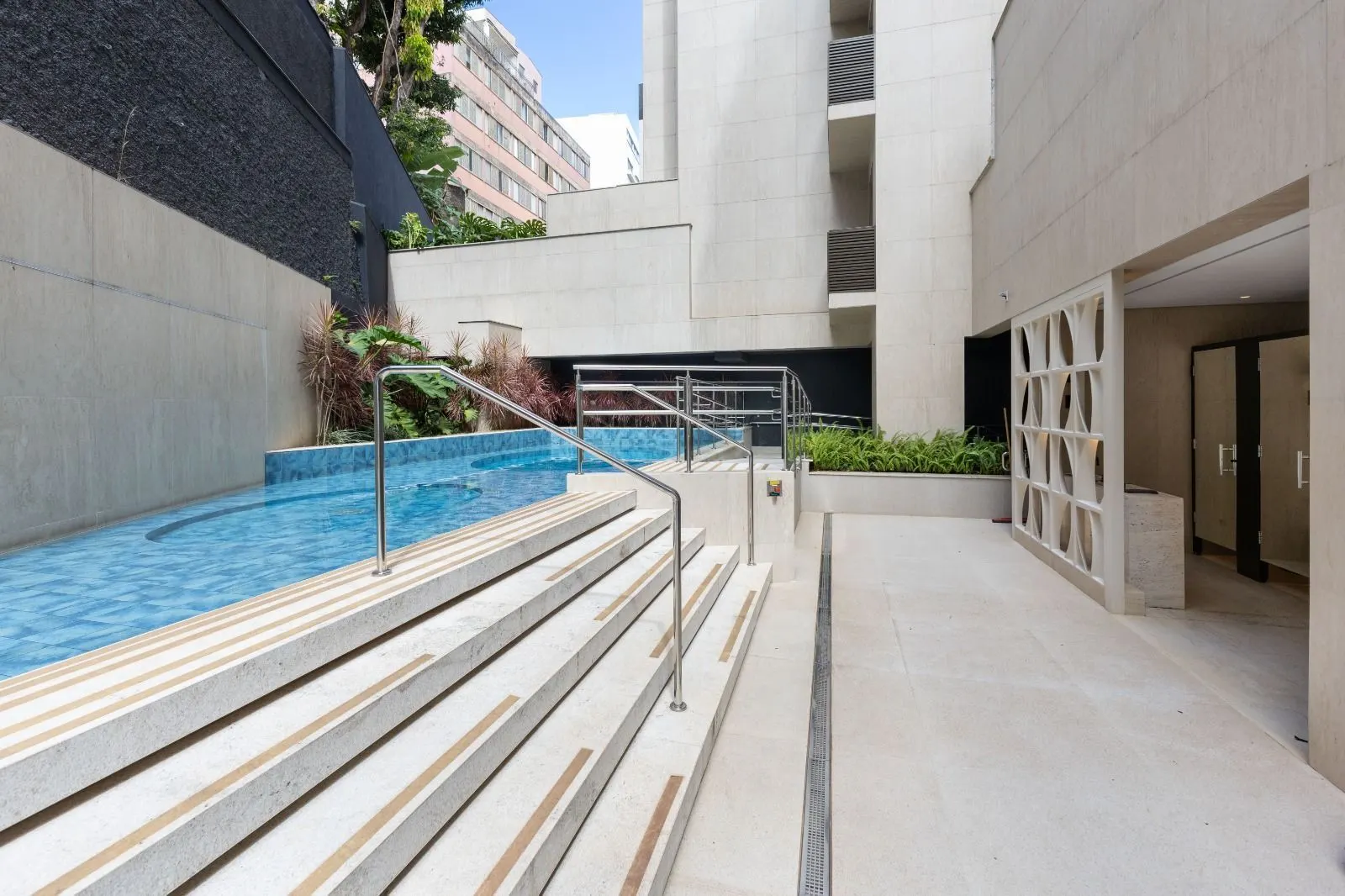 Cobertura duplex, Sion, alto padrão, 3 vagas, 3 quartos, vista permanente, predio novo, foto 42
