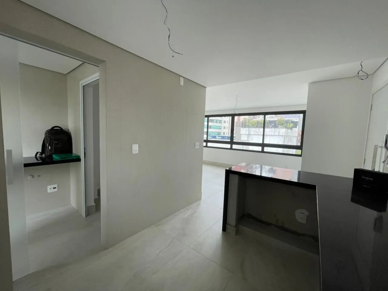 Apartamento no Gutierrez, padrão Capanema, lazer lindo, 2 vagas, portaria 24 horas e ponto nobre. Novo!