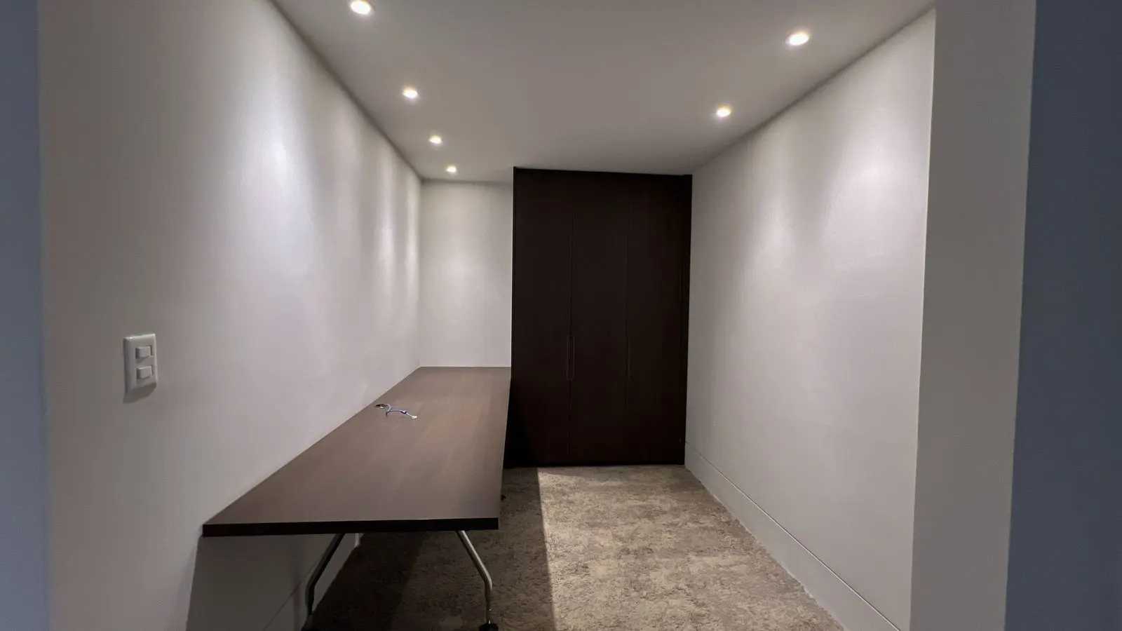 Alto luxo, bairro Funcionários, todo reformado  289m2, 3 suítes, Lavabo, 4 vagas livres, andar altissimo e linda vista. 1 por andar, foto 13