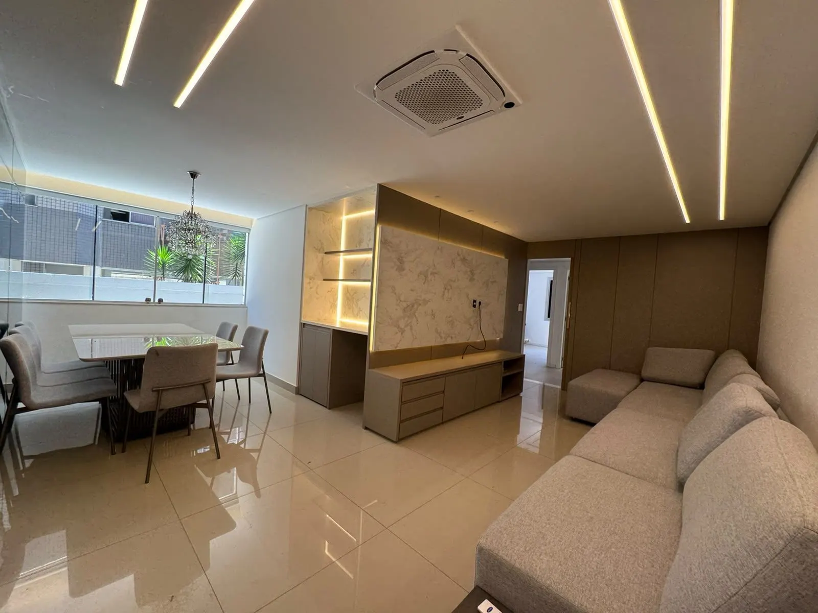 Lindissimo apartamento, bairro de Lourdes shopping Diamond Mall, 110m2, 3qrts, closet, 2 vagas, todo reformado alto padrão, lazer completo
