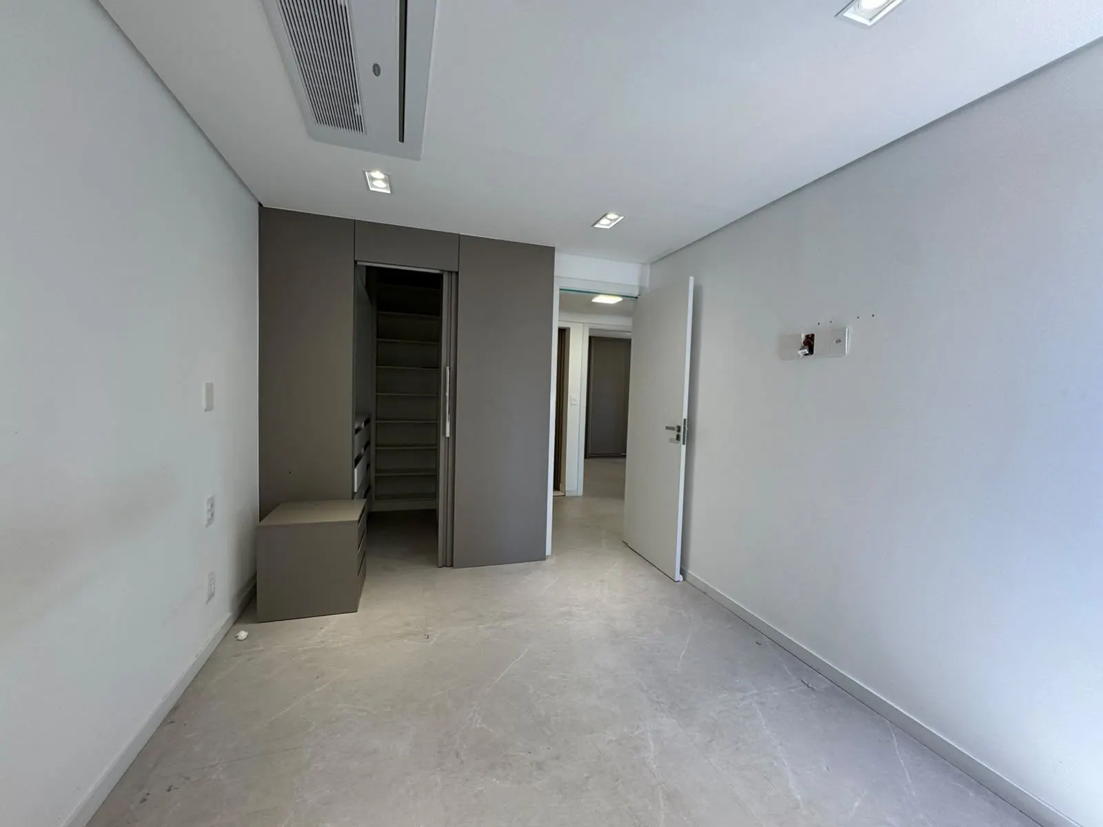 Lindissimo apartamento, bairro de Lourdes shopping Diamond Mall, 110m2, 3qrts, closet, 2 vagas, todo reformado alto padrão, lazer completo, foto 7