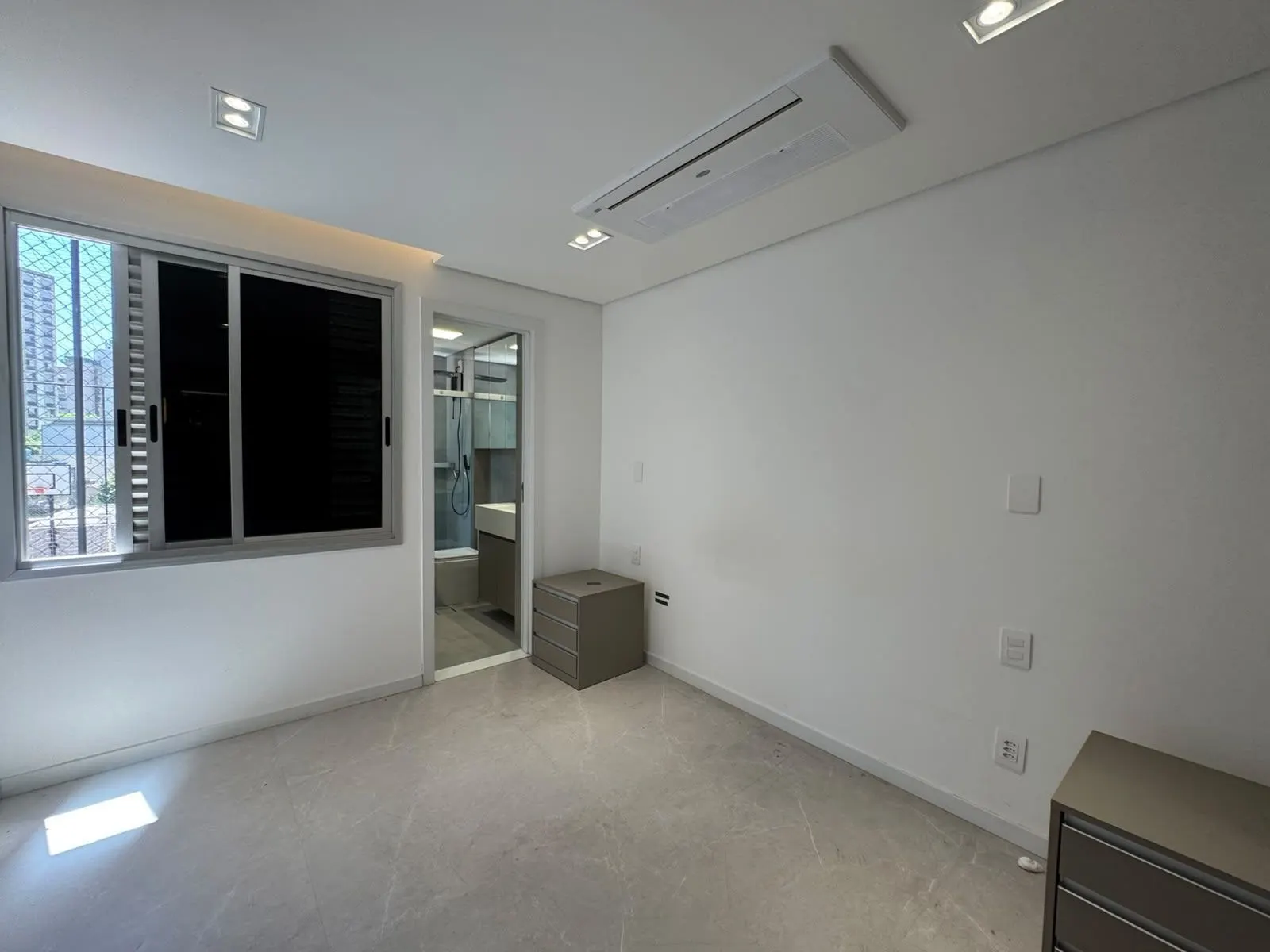 Lindissimo apartamento, bairro de Lourdes shopping Diamond Mall, 110m2, 3qrts, closet, 2 vagas, todo reformado alto padrão, lazer completo, foto 9
