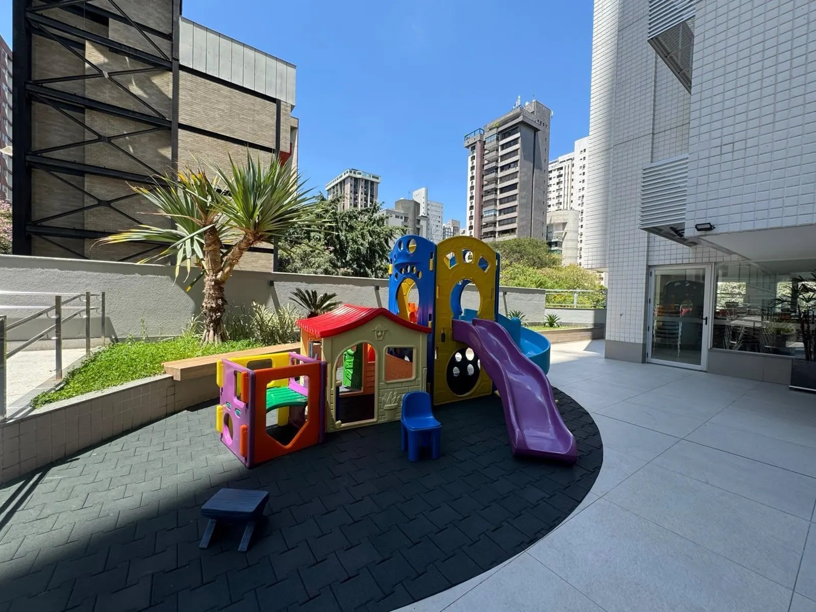 Lindissimo apartamento, bairro de Lourdes shopping Diamond Mall, 110m2, 3qrts, closet, 2 vagas, todo reformado alto padrão, lazer completo, foto 16