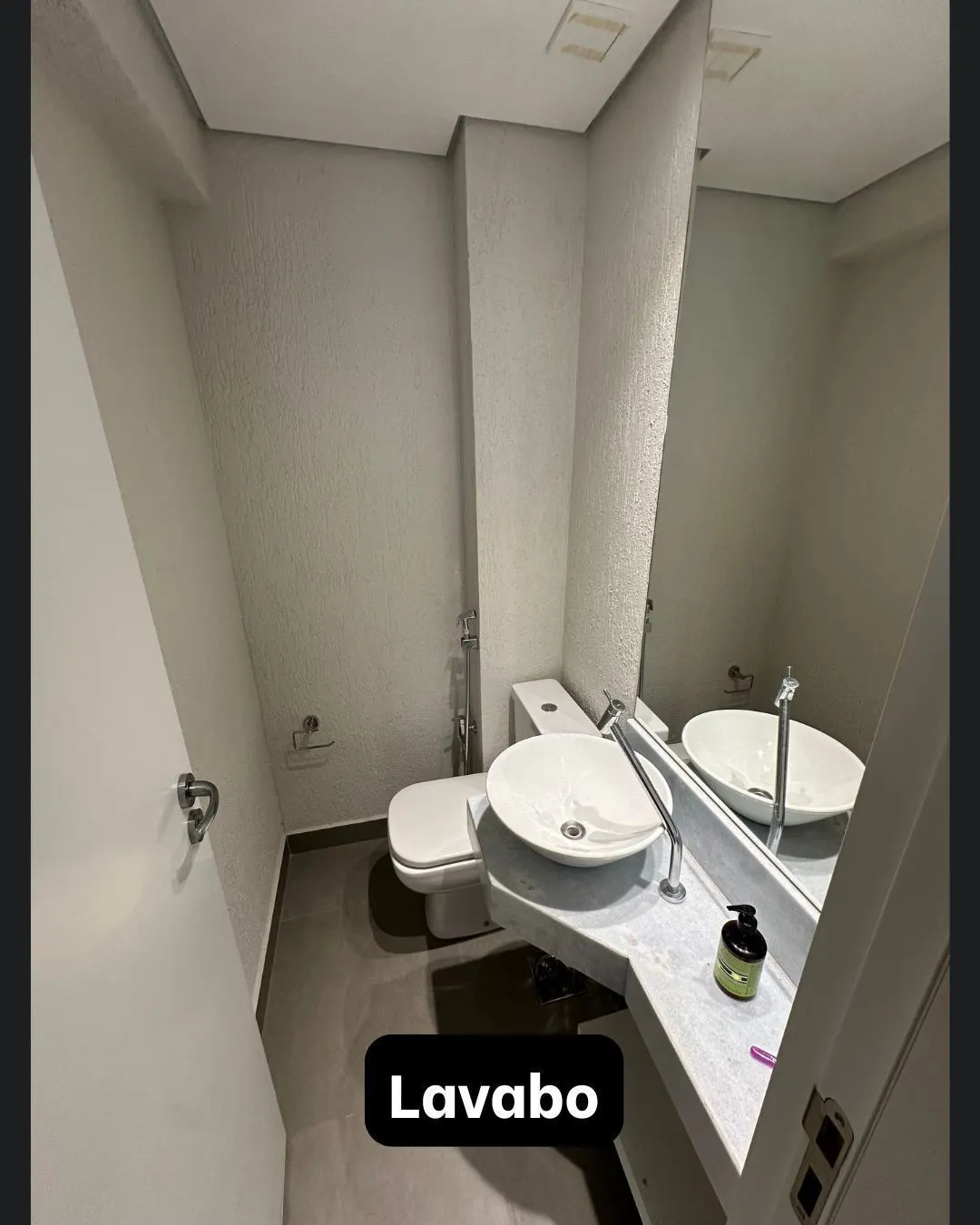 bairro de Lourdes, 2 suítes, lavabo, 2 vagas, condominio enxuto, em frente ao Minas Tenis clube, foto 7
