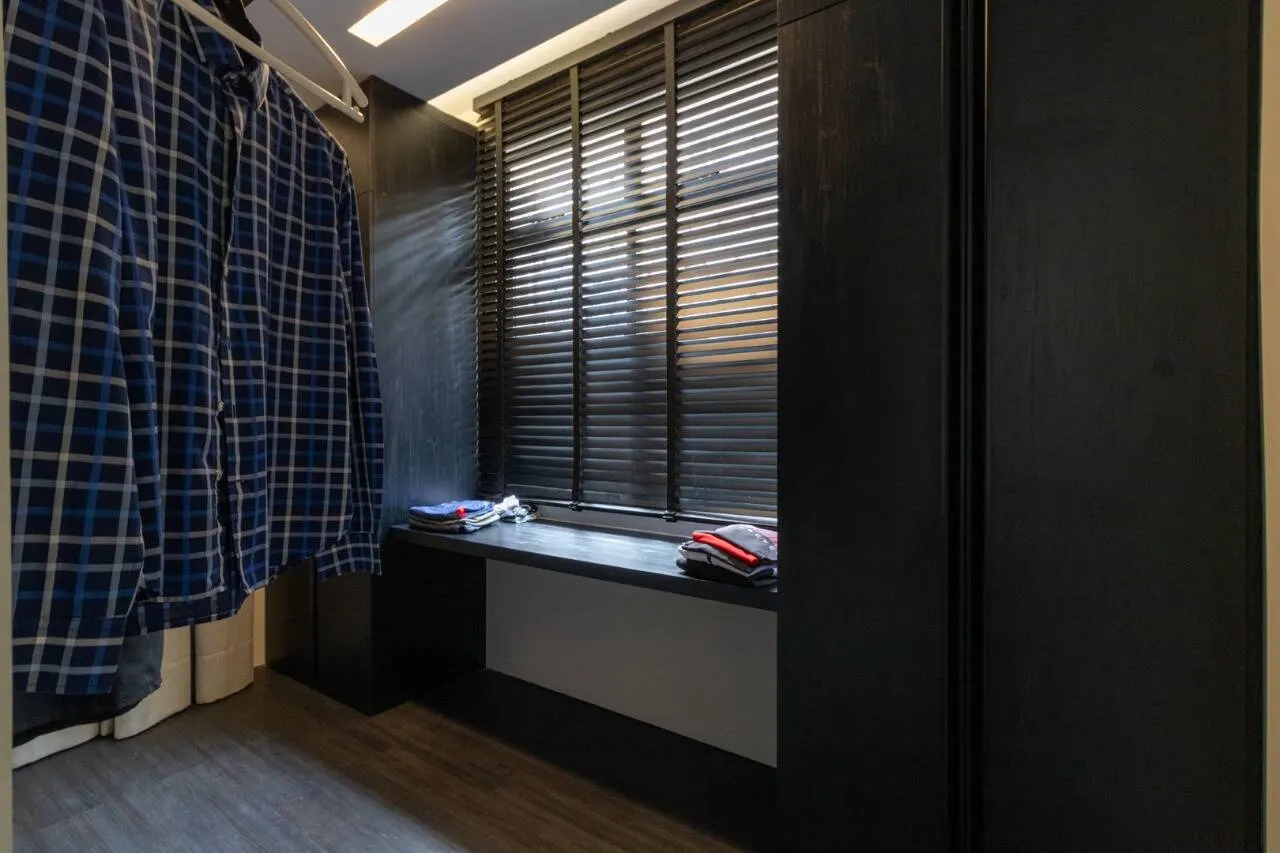 Apartamento fica a um quarteirão da Praça Marília de Dirceu  Lourdes. miniatura 30