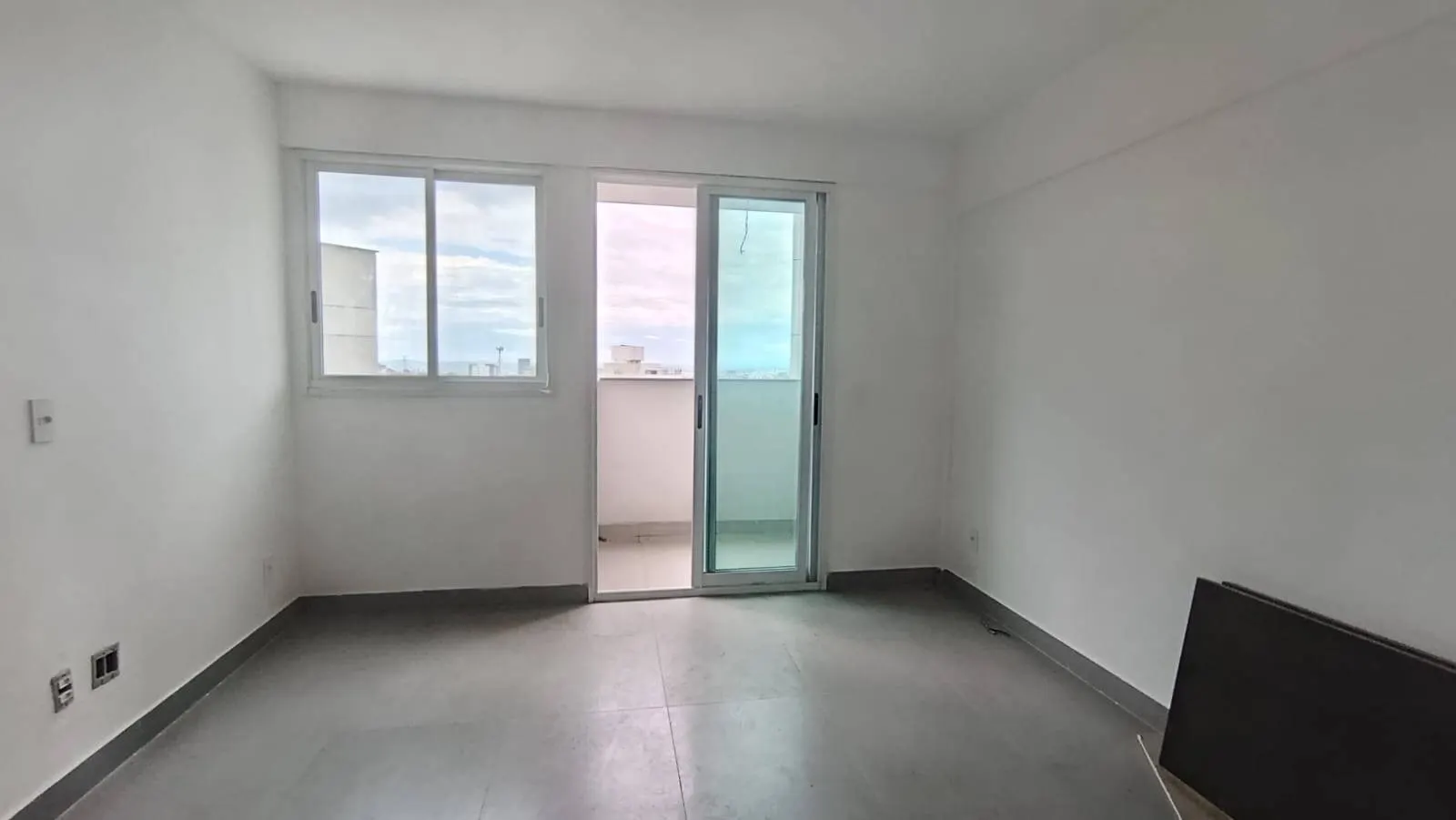 Apartamento com 3 quartos, oportunidade do bairro Sion. miniatura 5