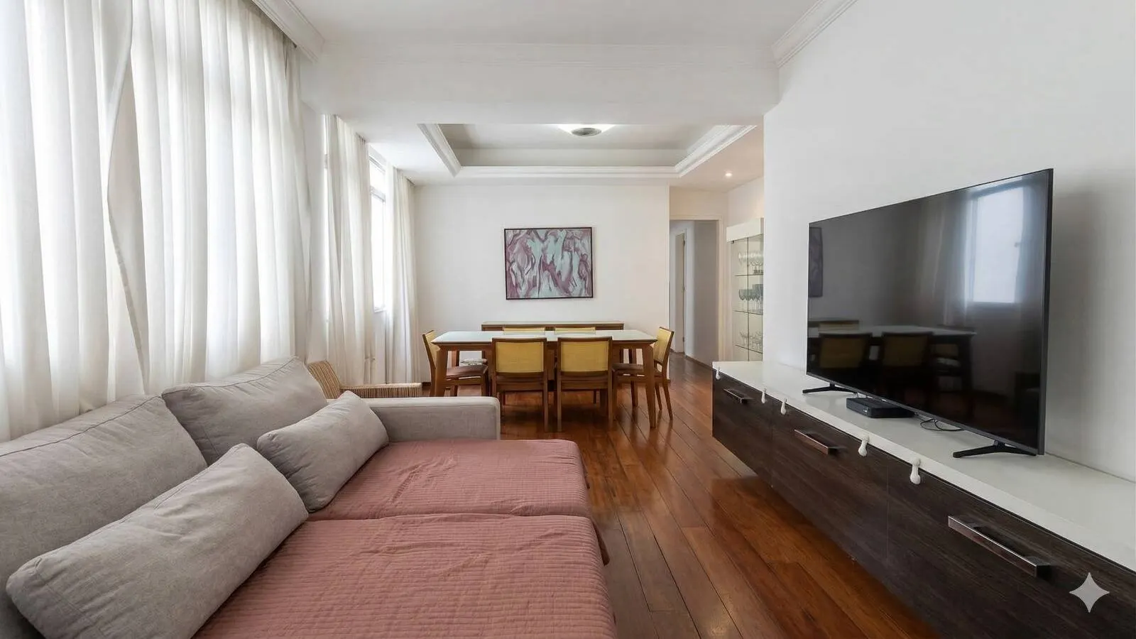 Apartamento à Venda no Bairro Sion – 140 m²