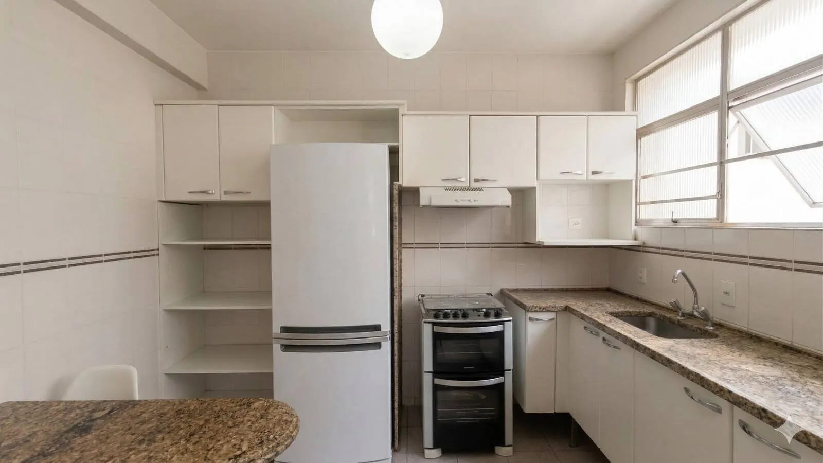 Apartamento à Venda no Bairro Sion – 140 m², foto 12