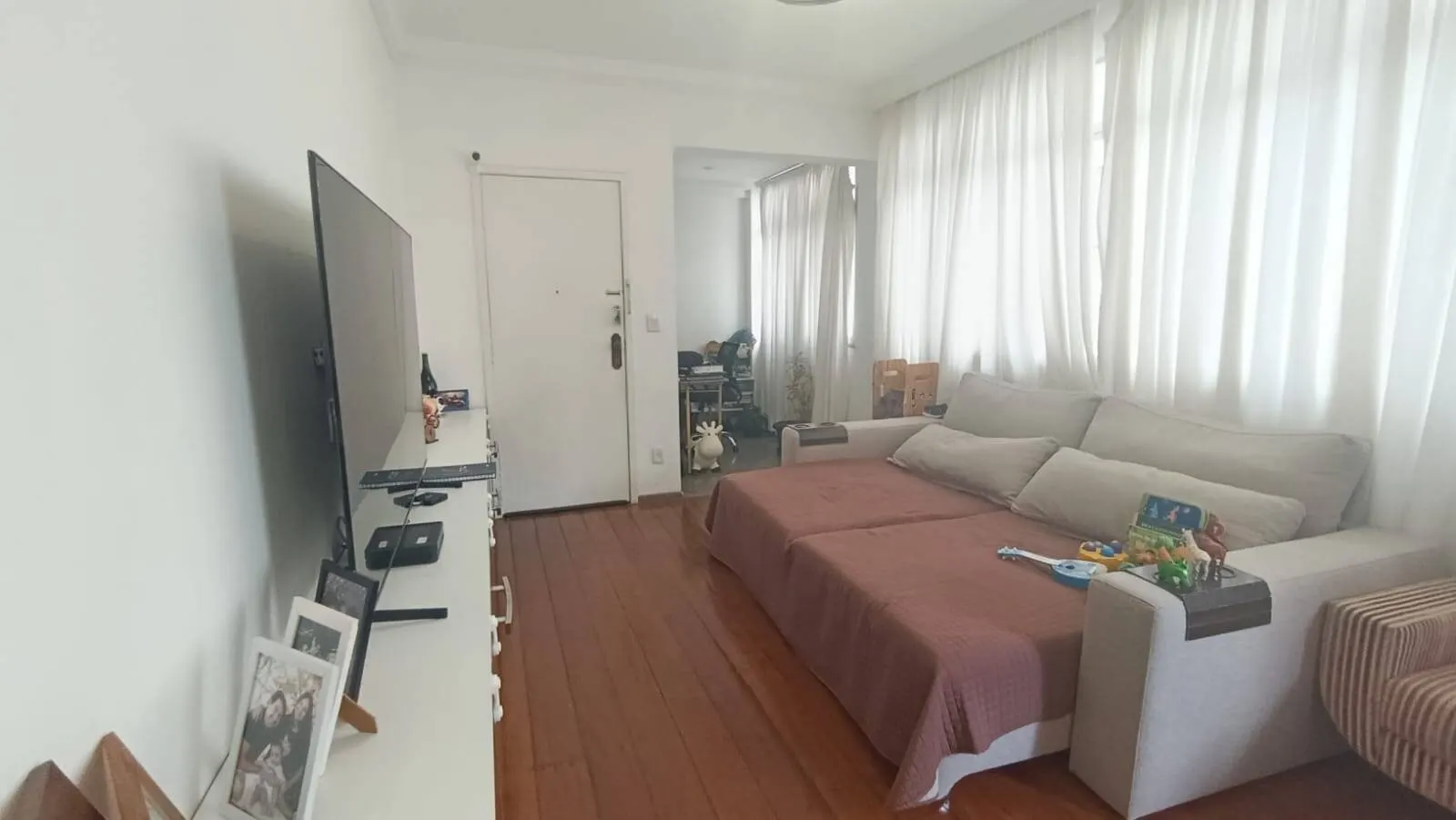 Apartamento à Venda no Bairro Sion – 140 m², foto 3