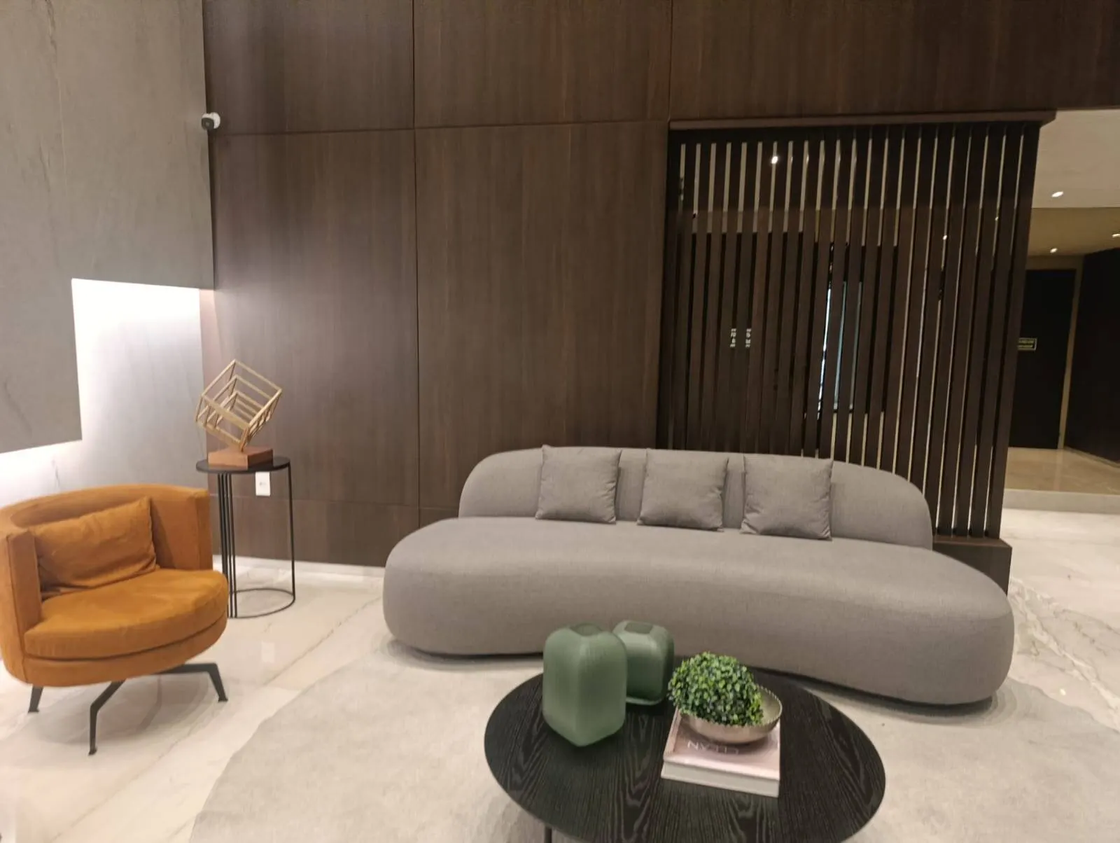 Apto com Área Privativa, 3 Quartos, 1 Suite e 2 Vagas Santo Agostinho. miniatura 2