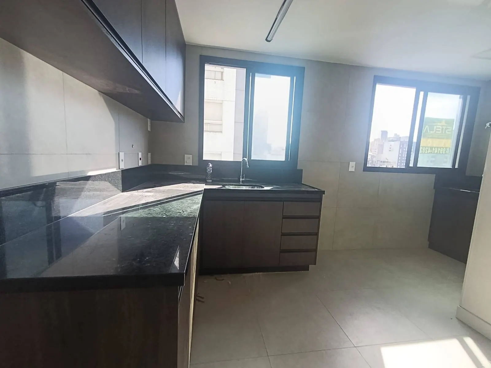 Cobertura de luxo à venda no Lourdes – 2 quartos, suíte, hidromassagem. miniatura 5