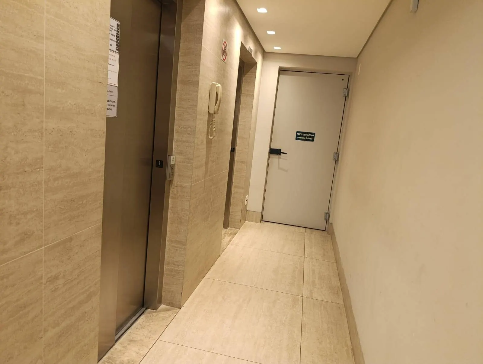 Apartamento à venda no Lourdes – 2 quartos, suíte e 2 vagas livres. miniatura 23
