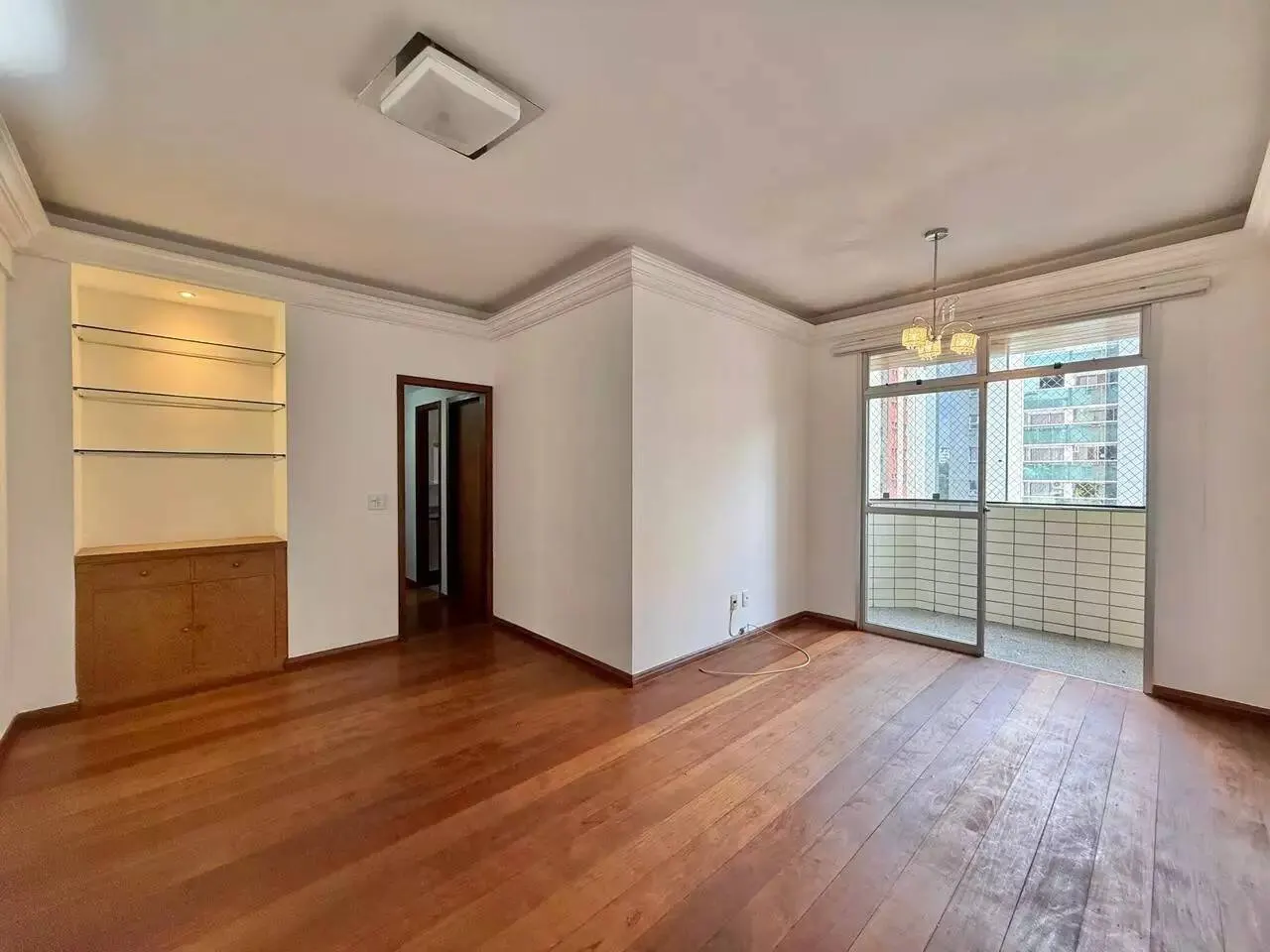 Apartamento à Venda no Santo Agostinho 3 Quartos, Suíte com Closet, Varanda
