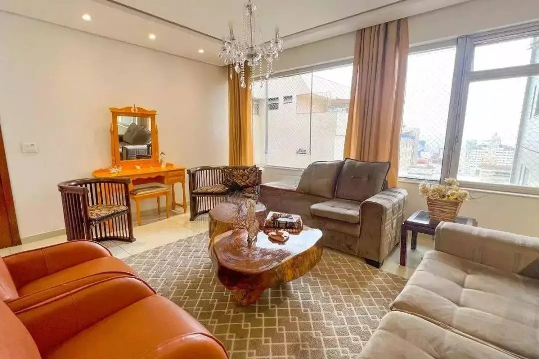 Apartamento à Venda no Santo Antônio | 4 Quartos, Suíte, 210m² e 3 Vagas