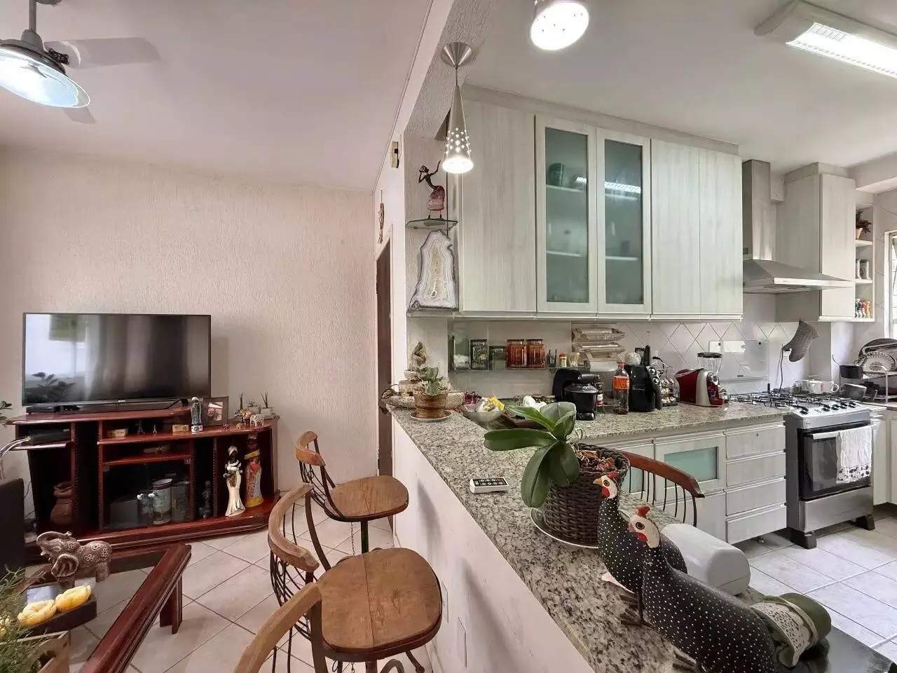 Apartamento com 3 Quartos, Suíte e 2 Vagas cabem 4 carros. Santo Antônio., foto 2