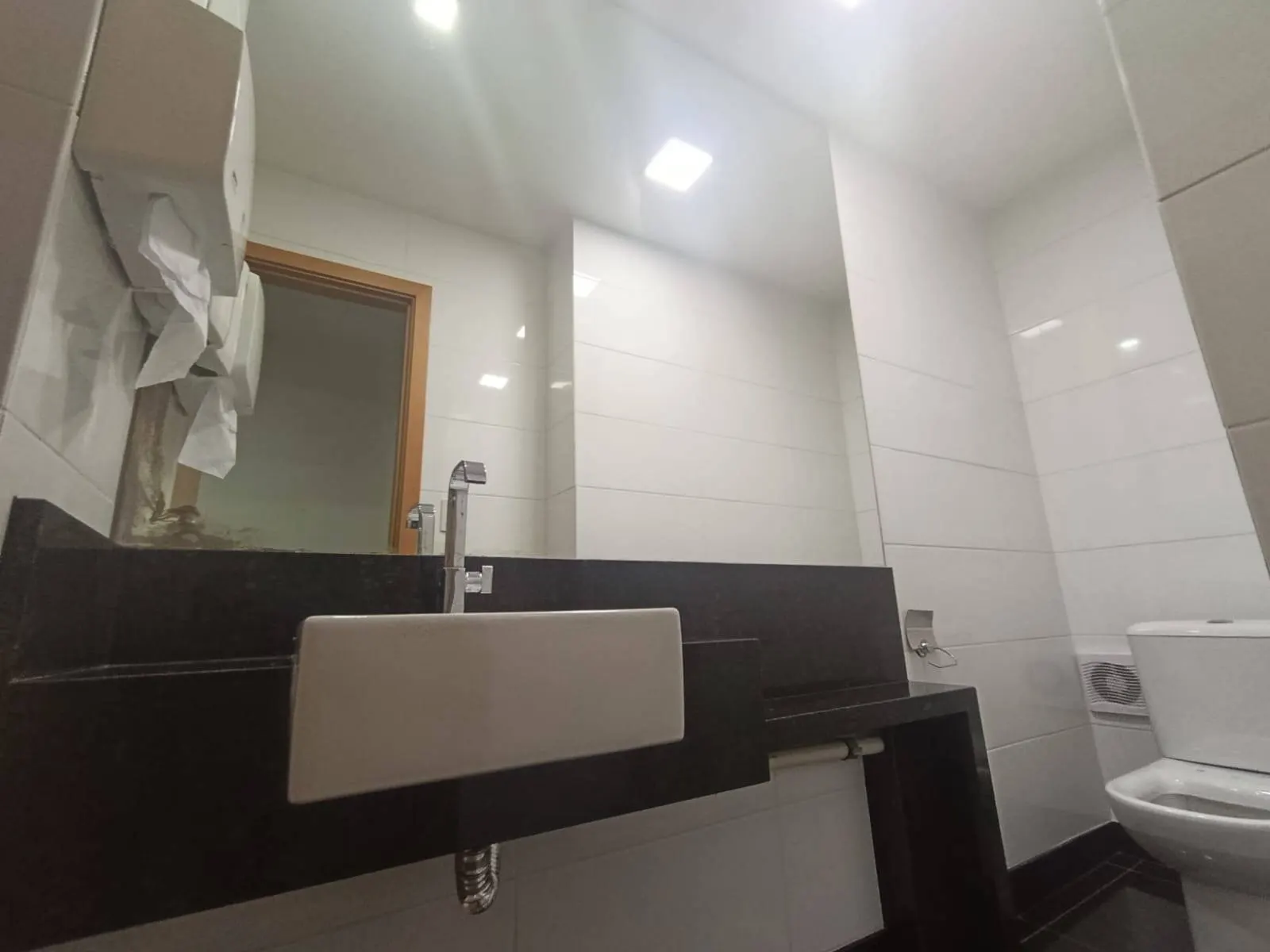 Apartamento à Venda no Lourdes | 2 Quartos | Suíte | 2 Vagas, foto 8